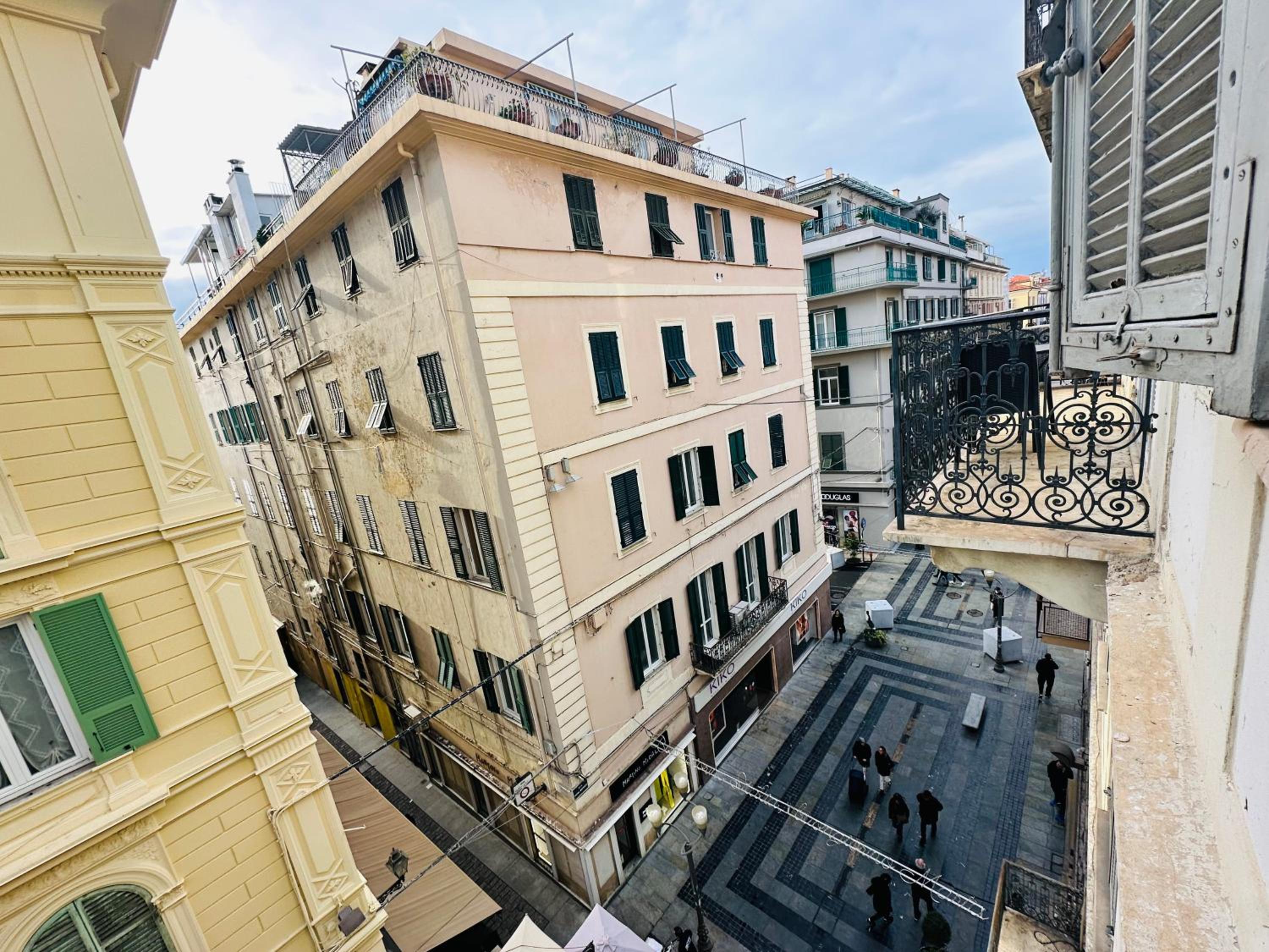 Suite Matteotti 133 - Sanremo view 2