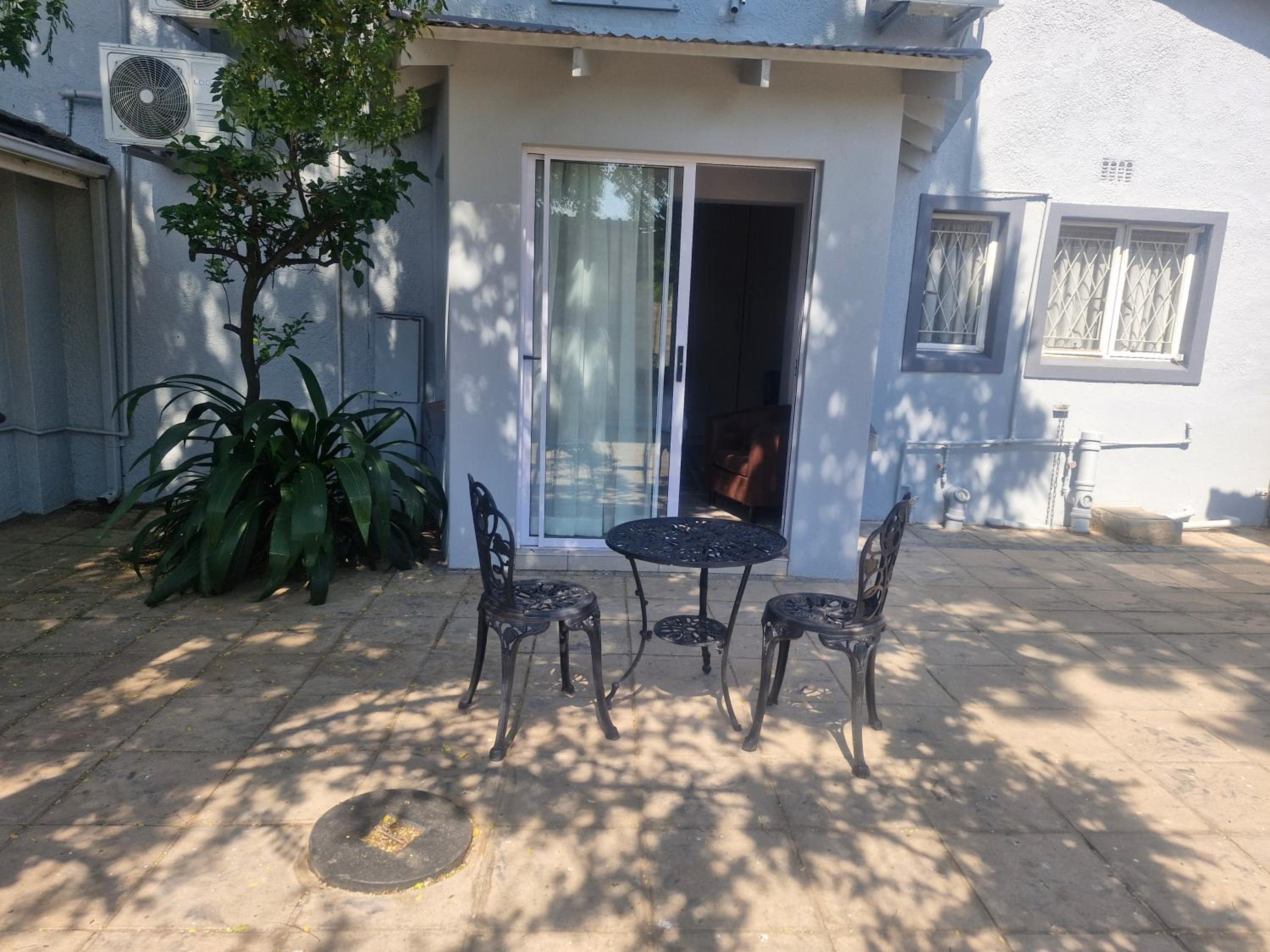 Silken Trap Guest House NO LOADSHEDDING