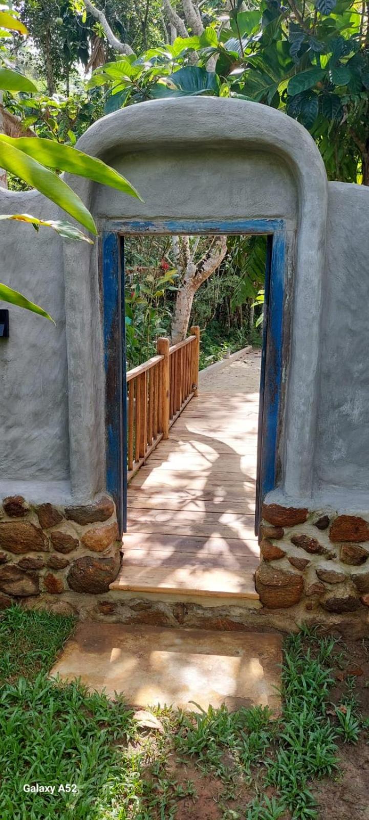 ilukhouse weligama