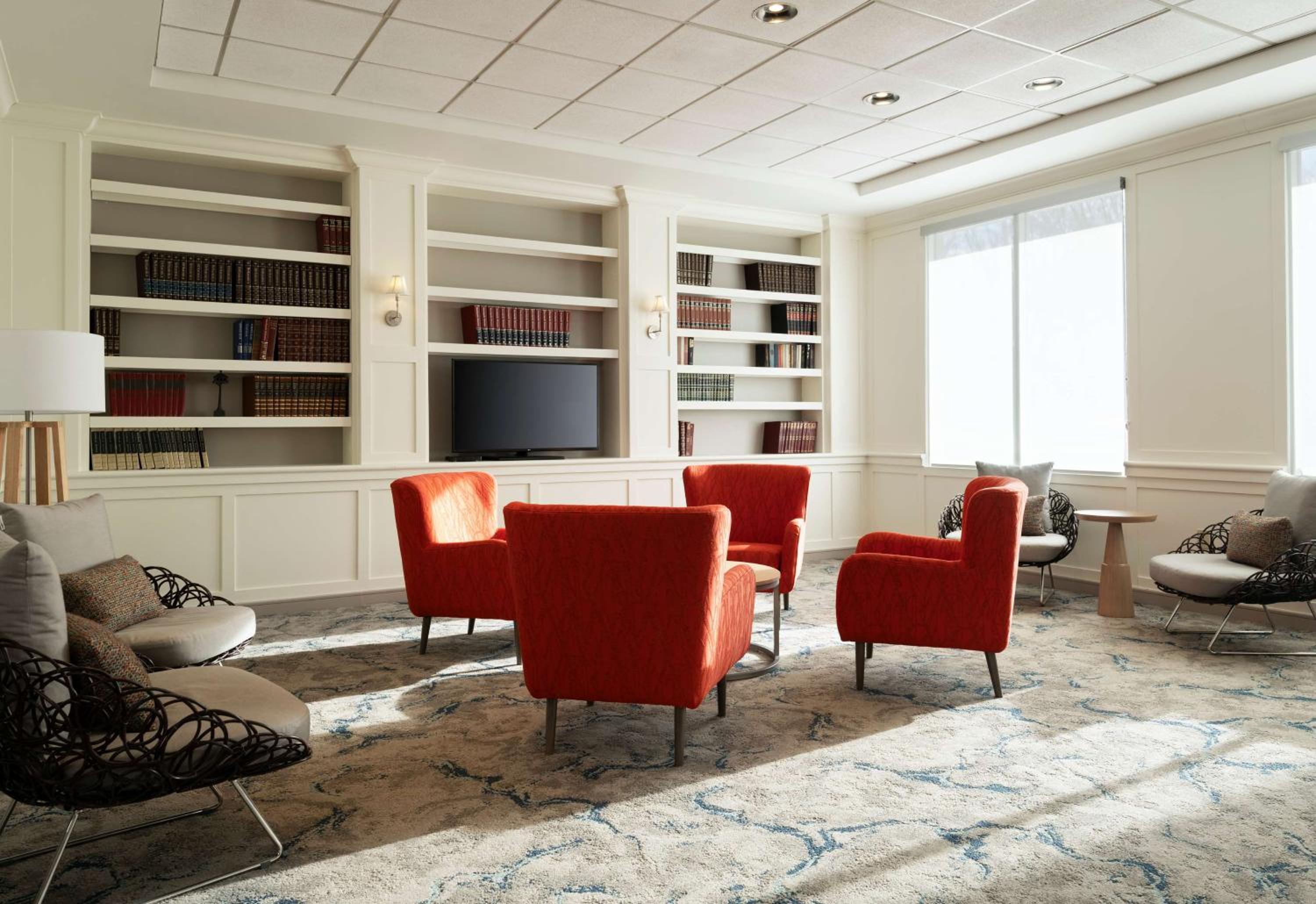 Boston Vacations - Hilton Garden Inn Boston-Burlington - Property Image 4
