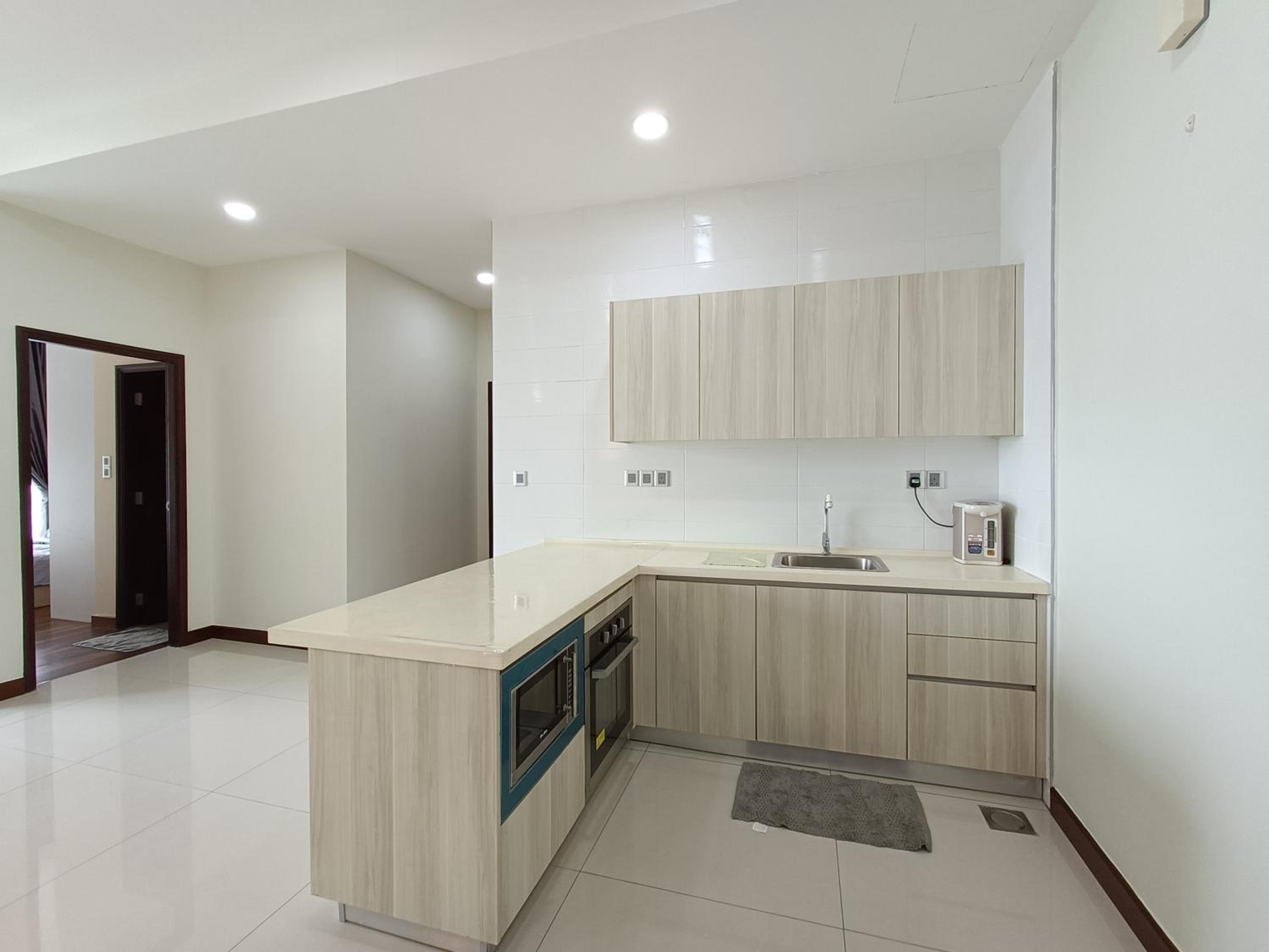 Paragon Suite Homestay by Antlerzone