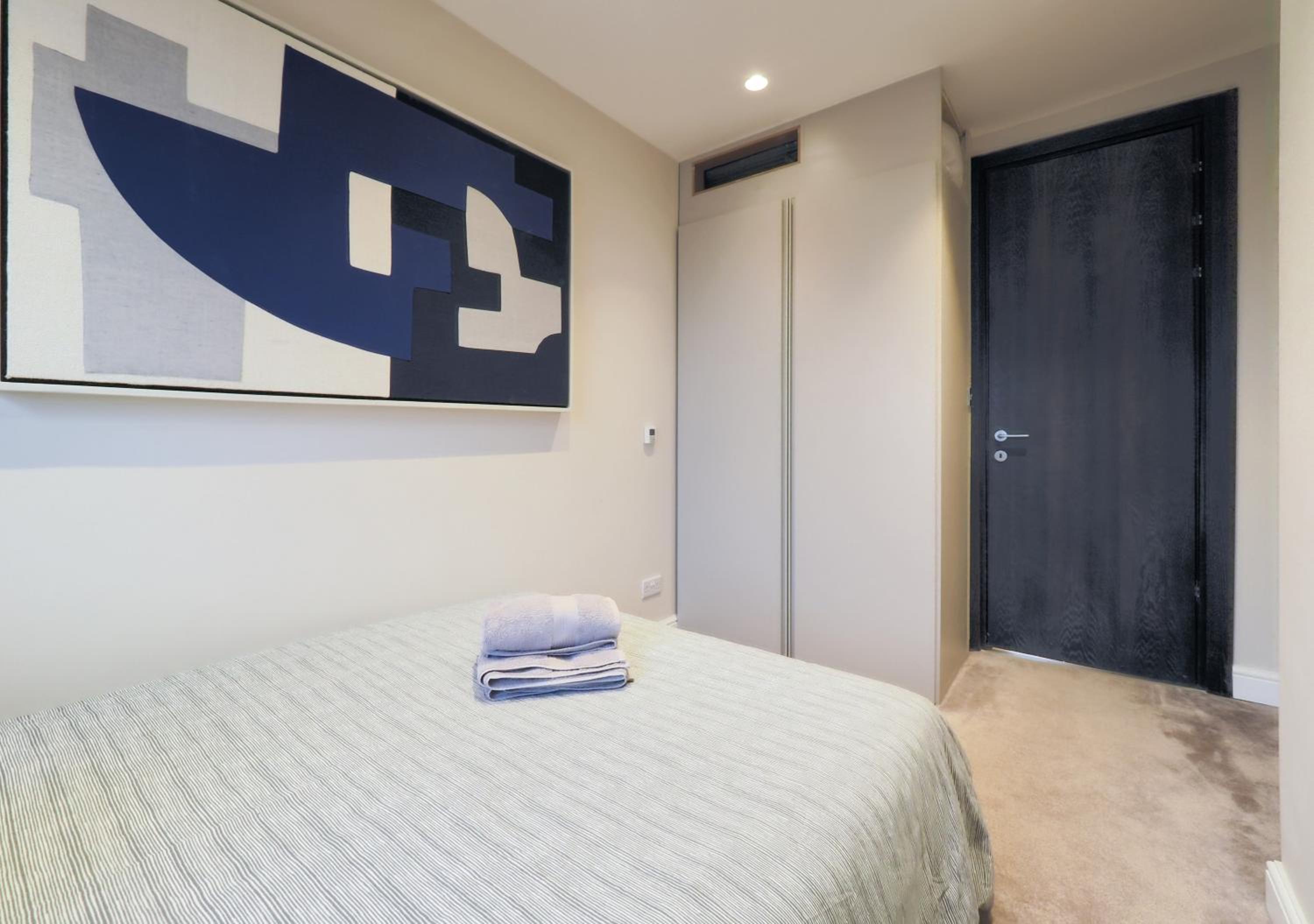 Luxury 3 Bedroom Flat in Maida Vale