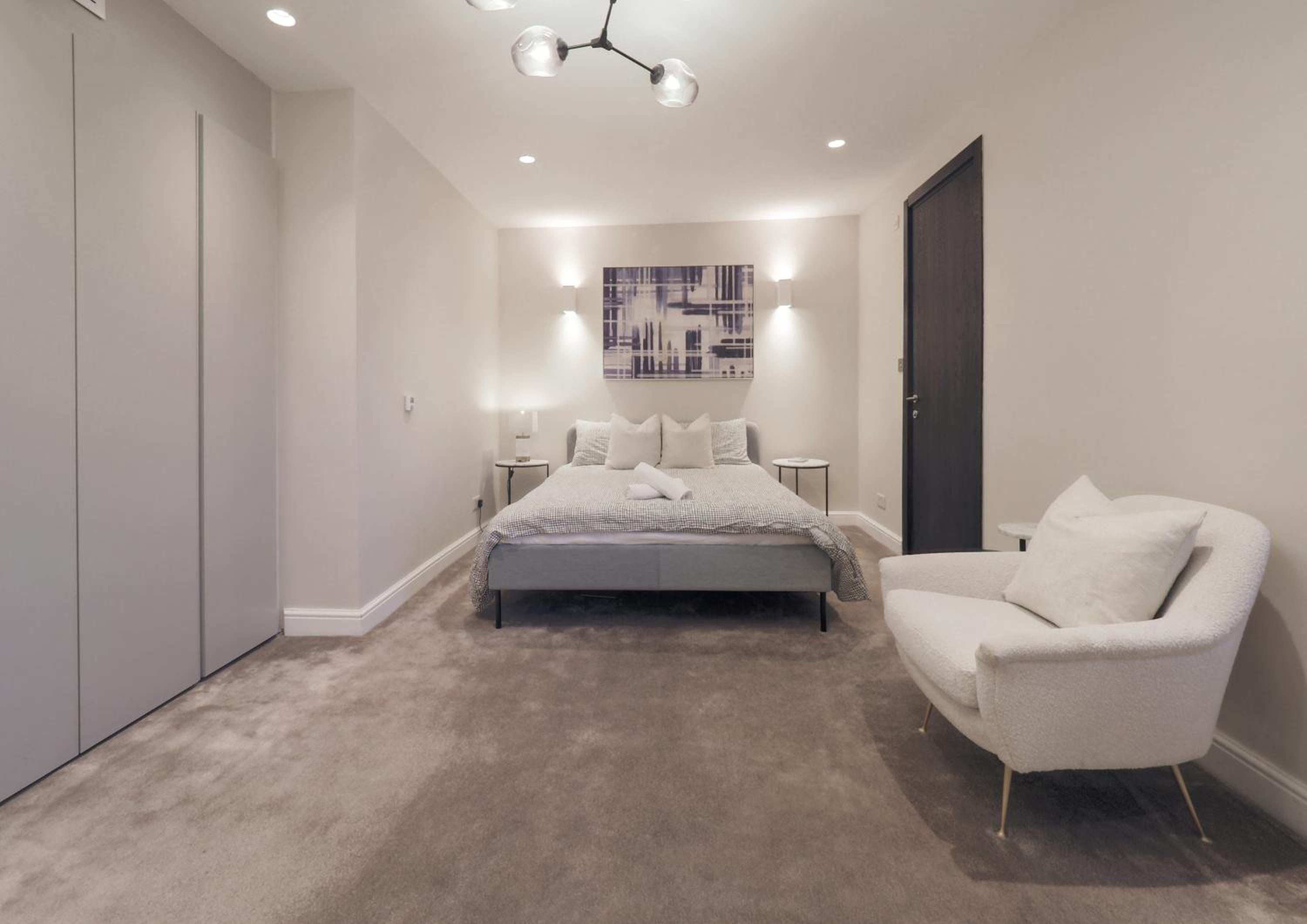 Luxury 3 Bedroom Flat in Maida Vale