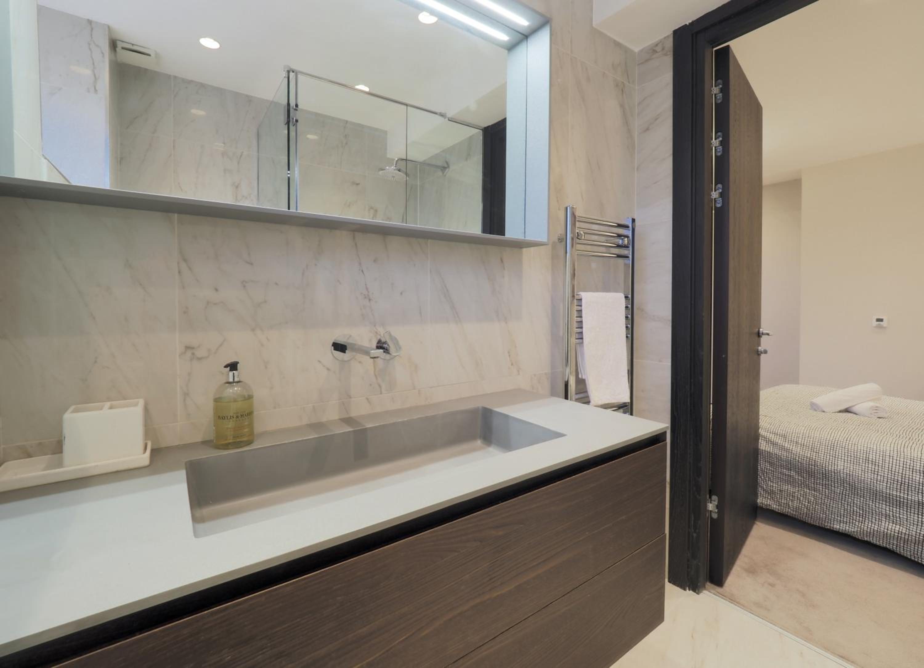 Luxury 3 Bedroom Flat in Maida Vale