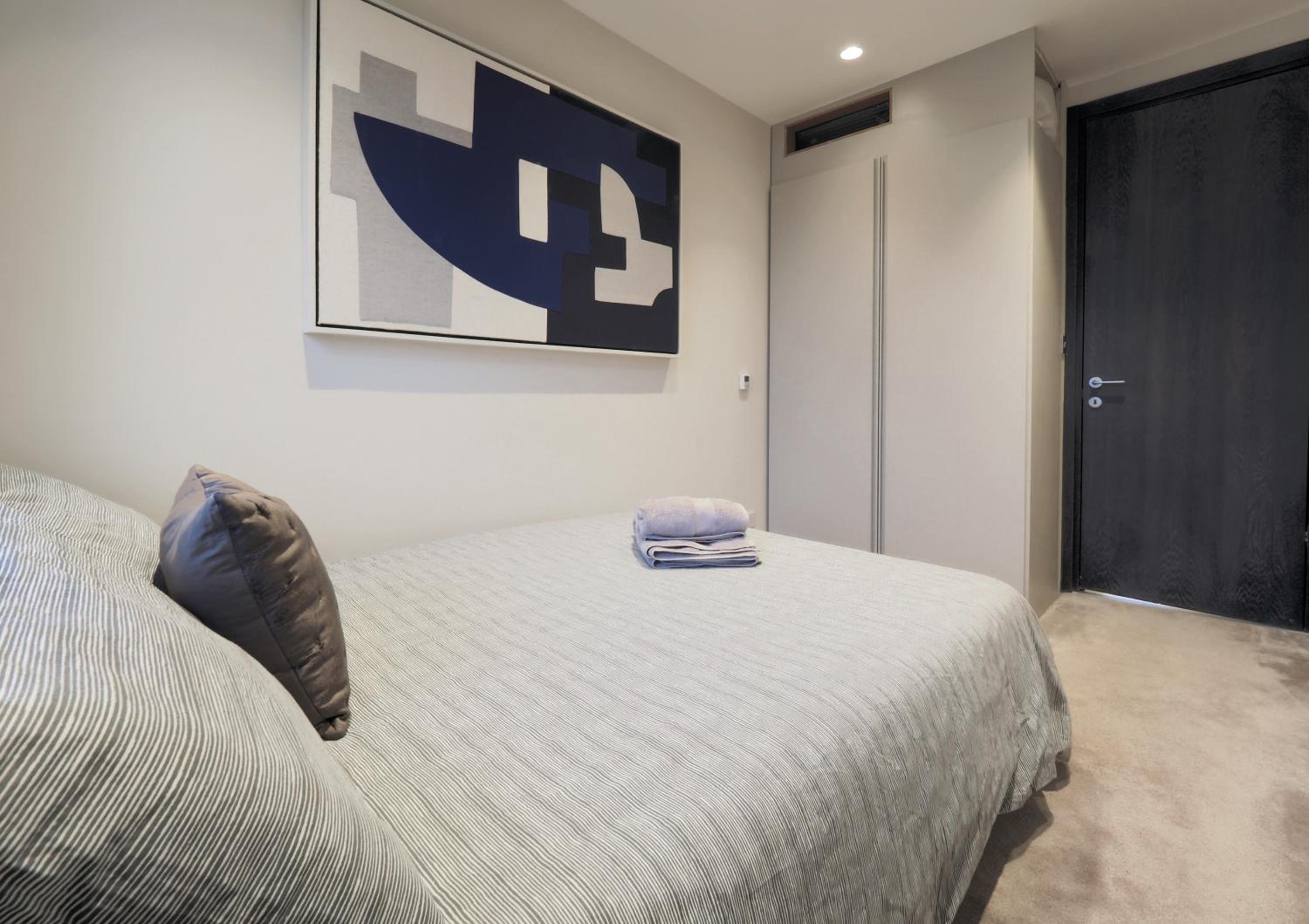 Luxury 3 Bedroom Flat in Maida Vale