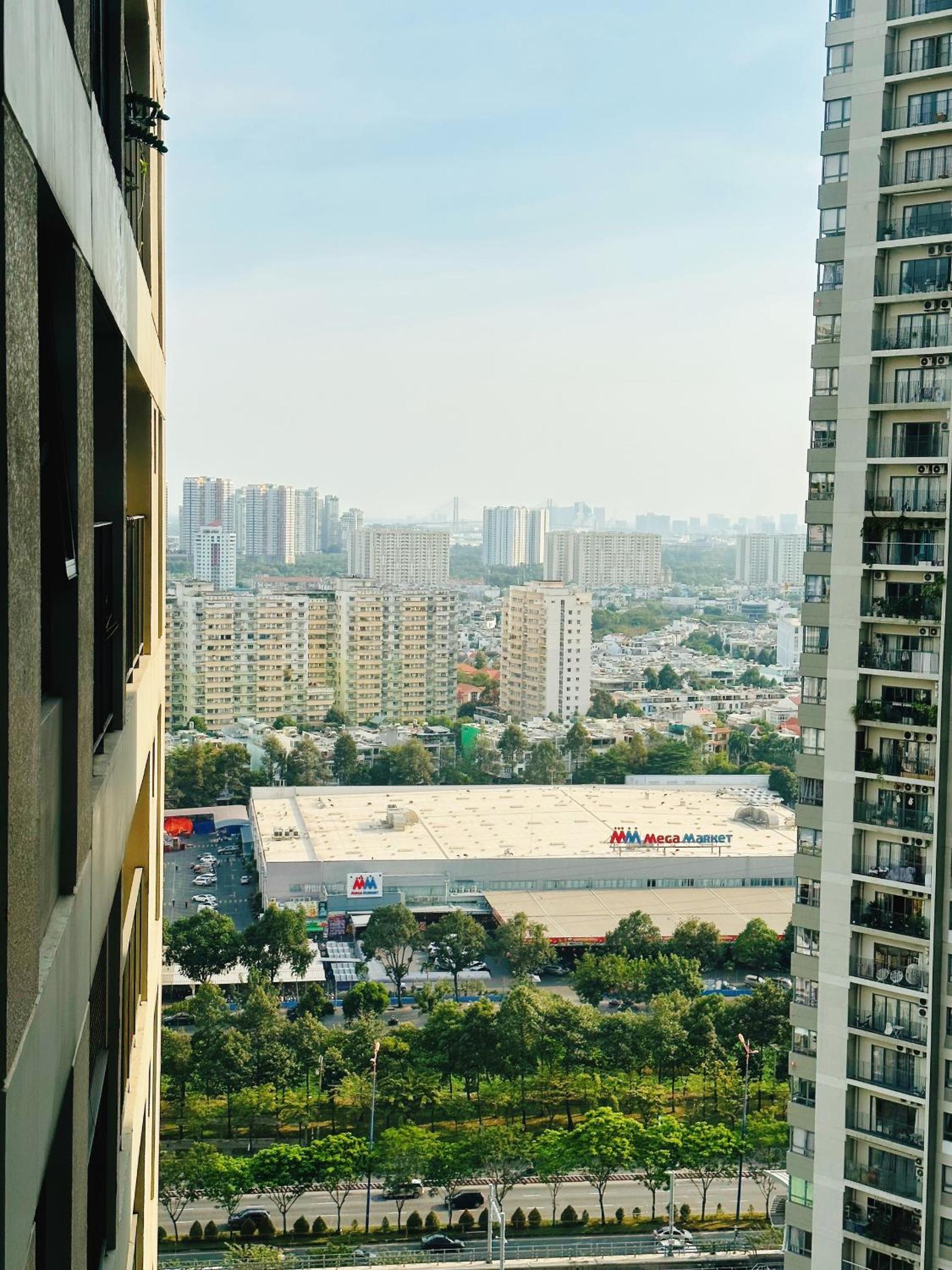 HHomes - Luxury 1 Bedroom view City at Masteri Thao Dien with Pool GYM