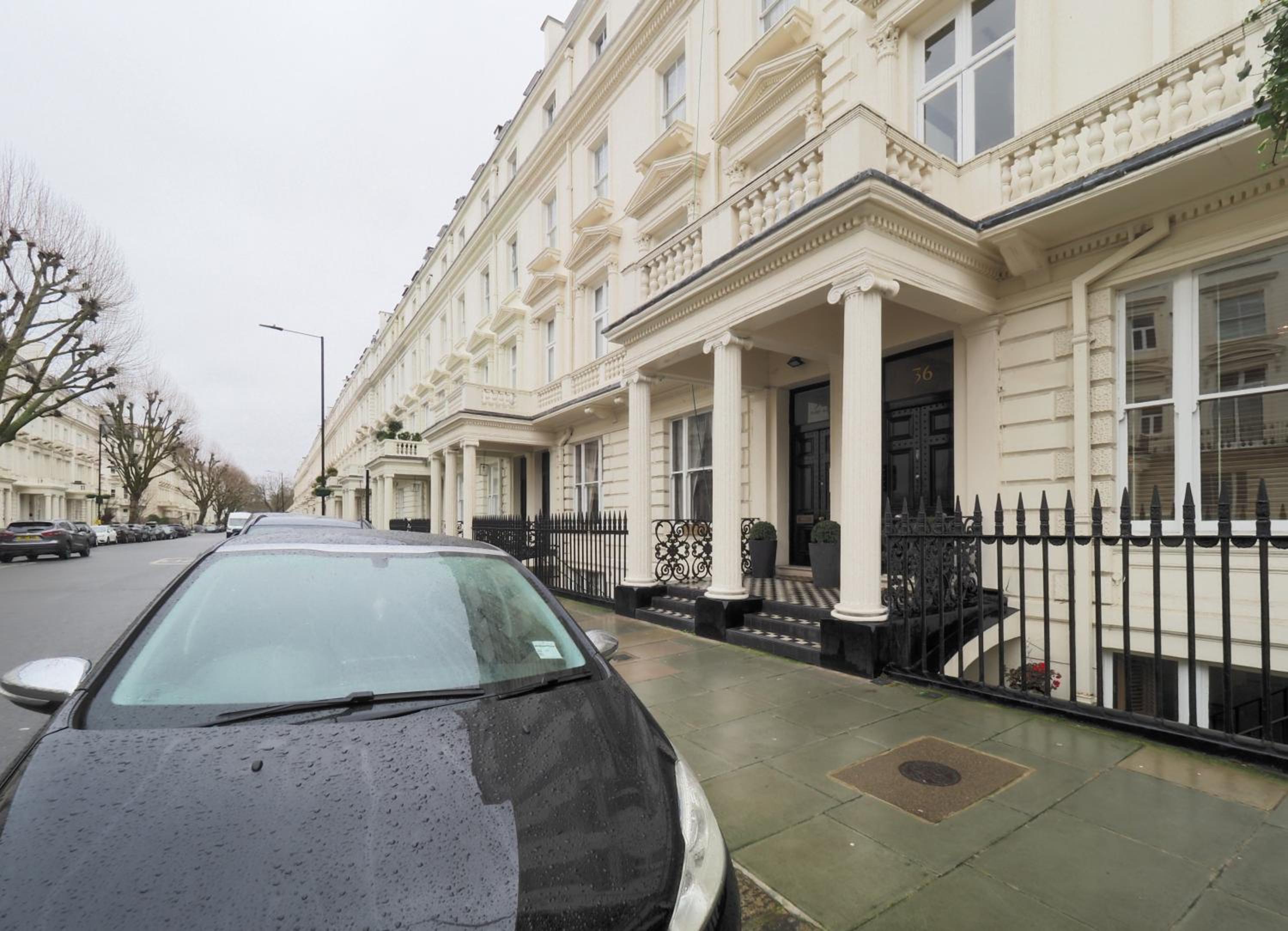 Luxury 3 Bedroom Flat in Maida Vale