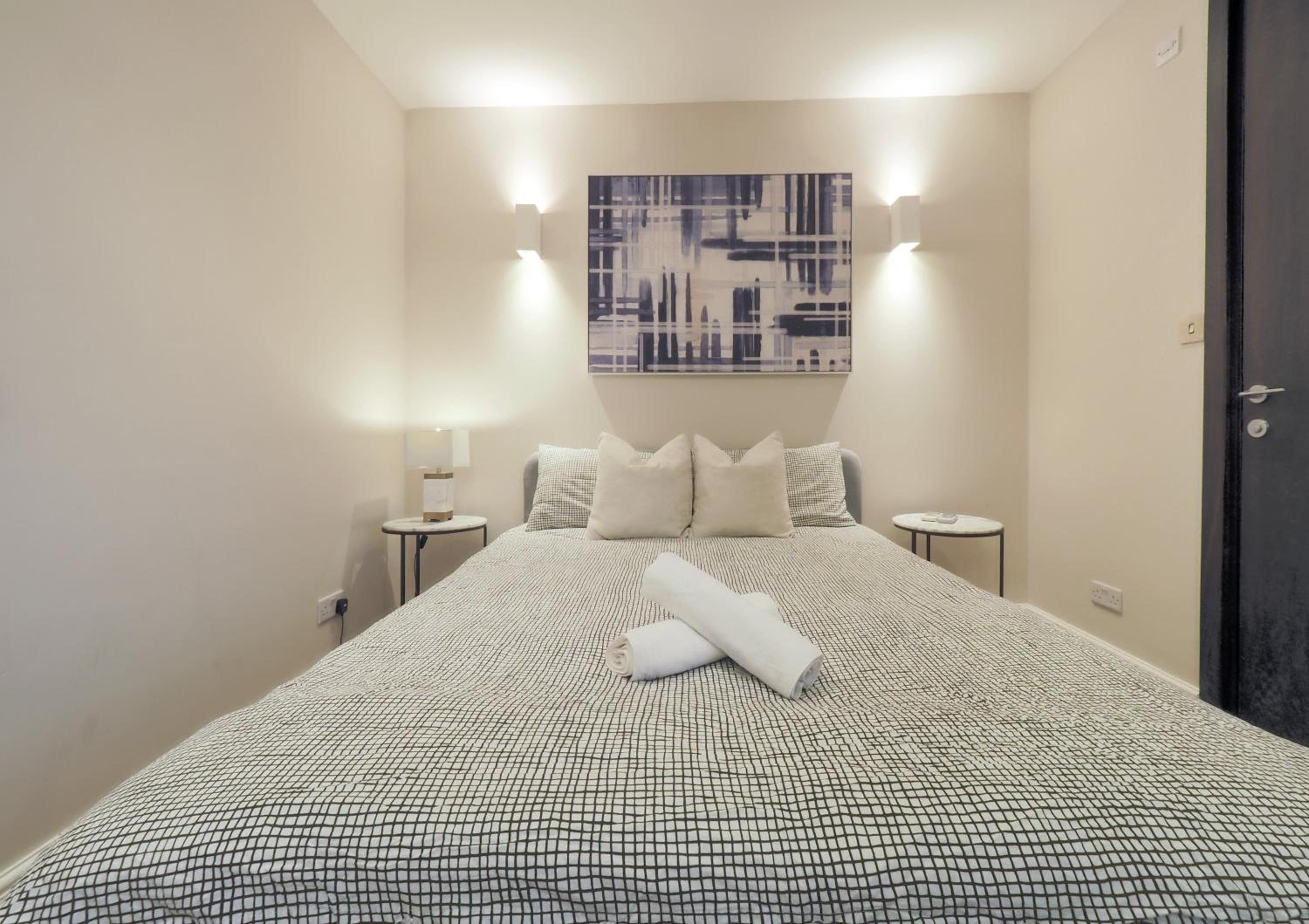 Luxury 3 Bedroom Flat in Maida Vale