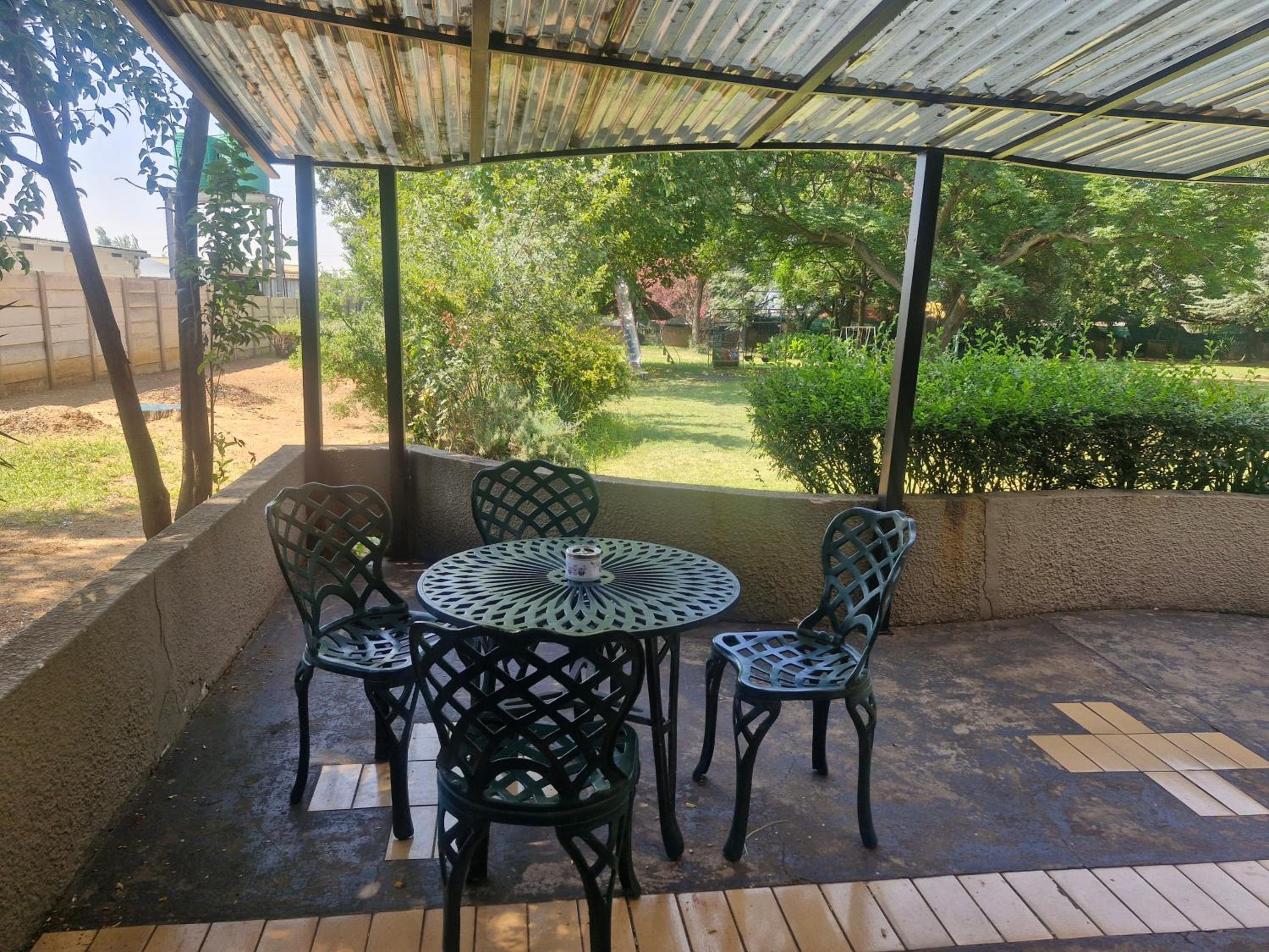 Silken Trap Guest House NO LOADSHEDDING