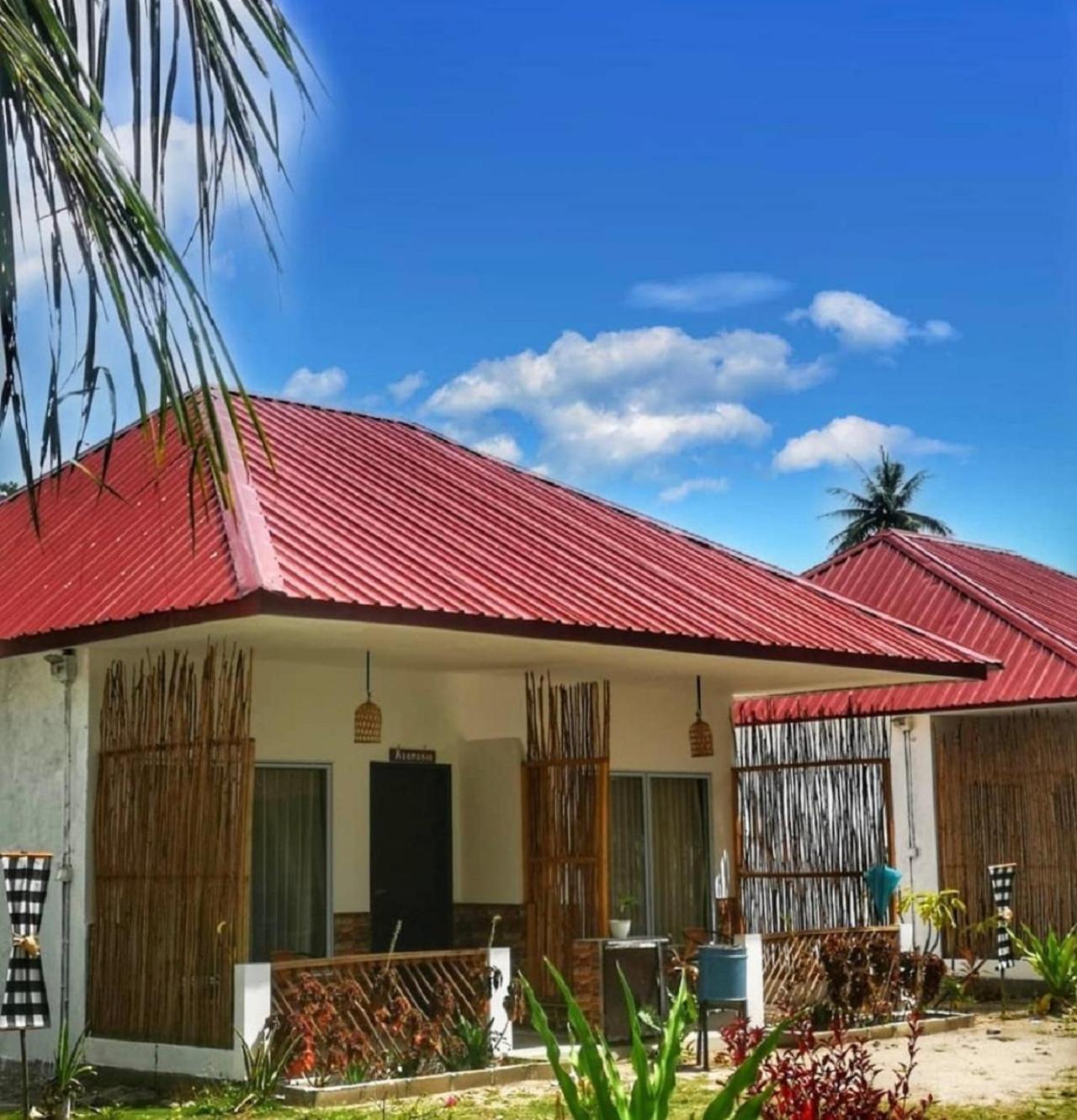 Marjoly Beach Resort