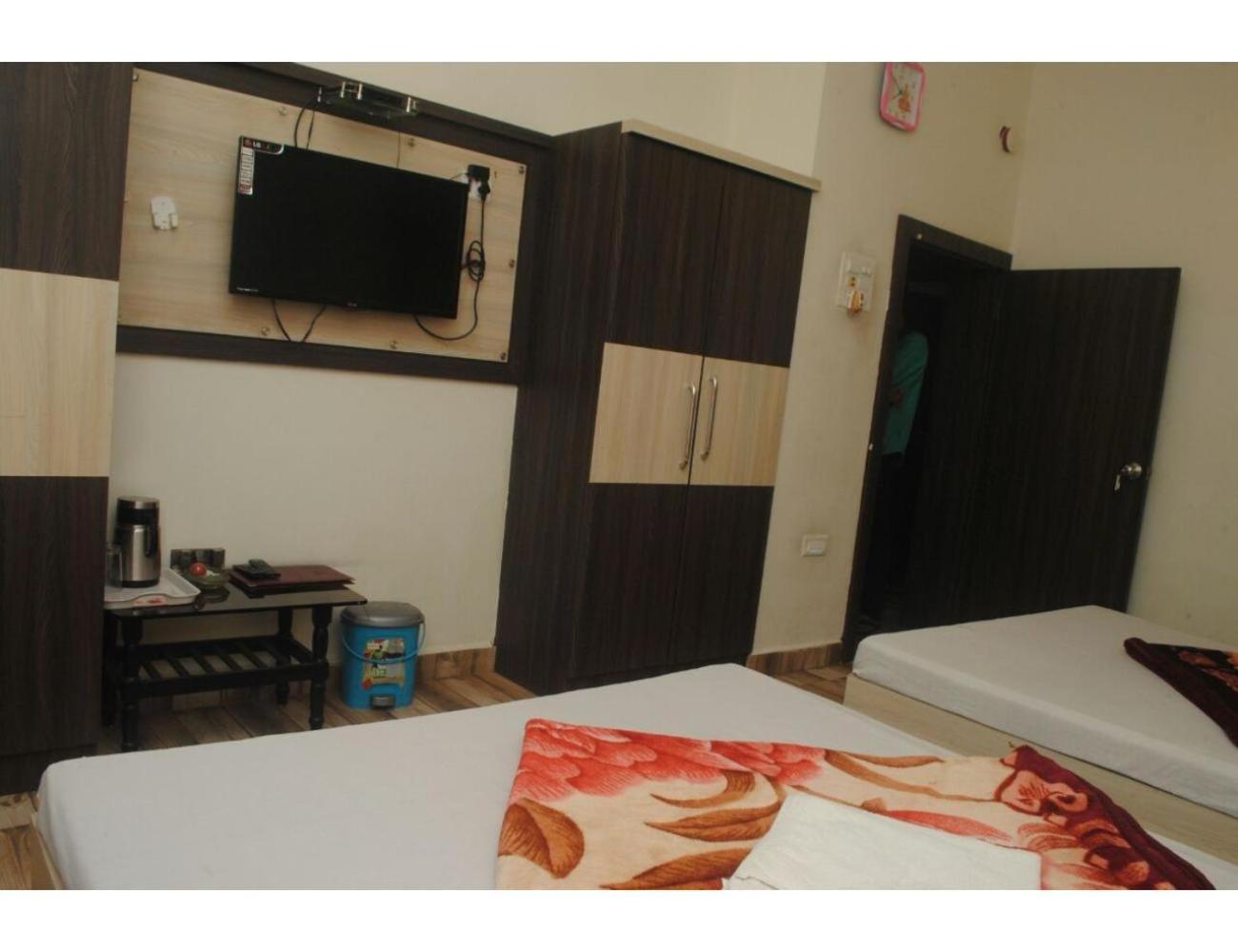 HOTEL MADHUVAN, Madhavpur