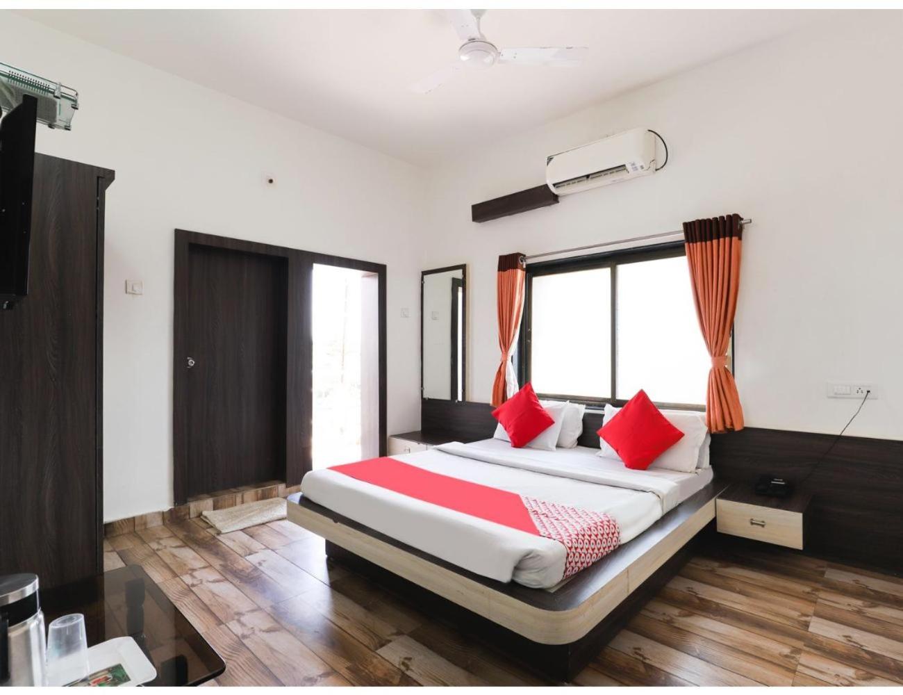 HOTEL MADHUVAN, Madhavpur