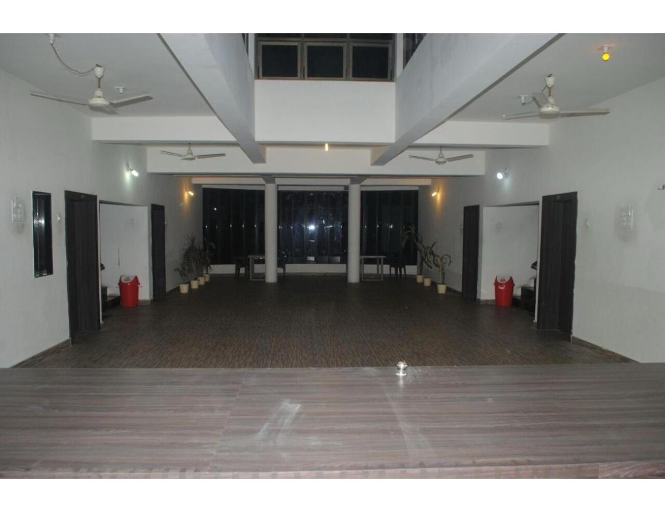 HOTEL MADHUVAN, Madhavpur