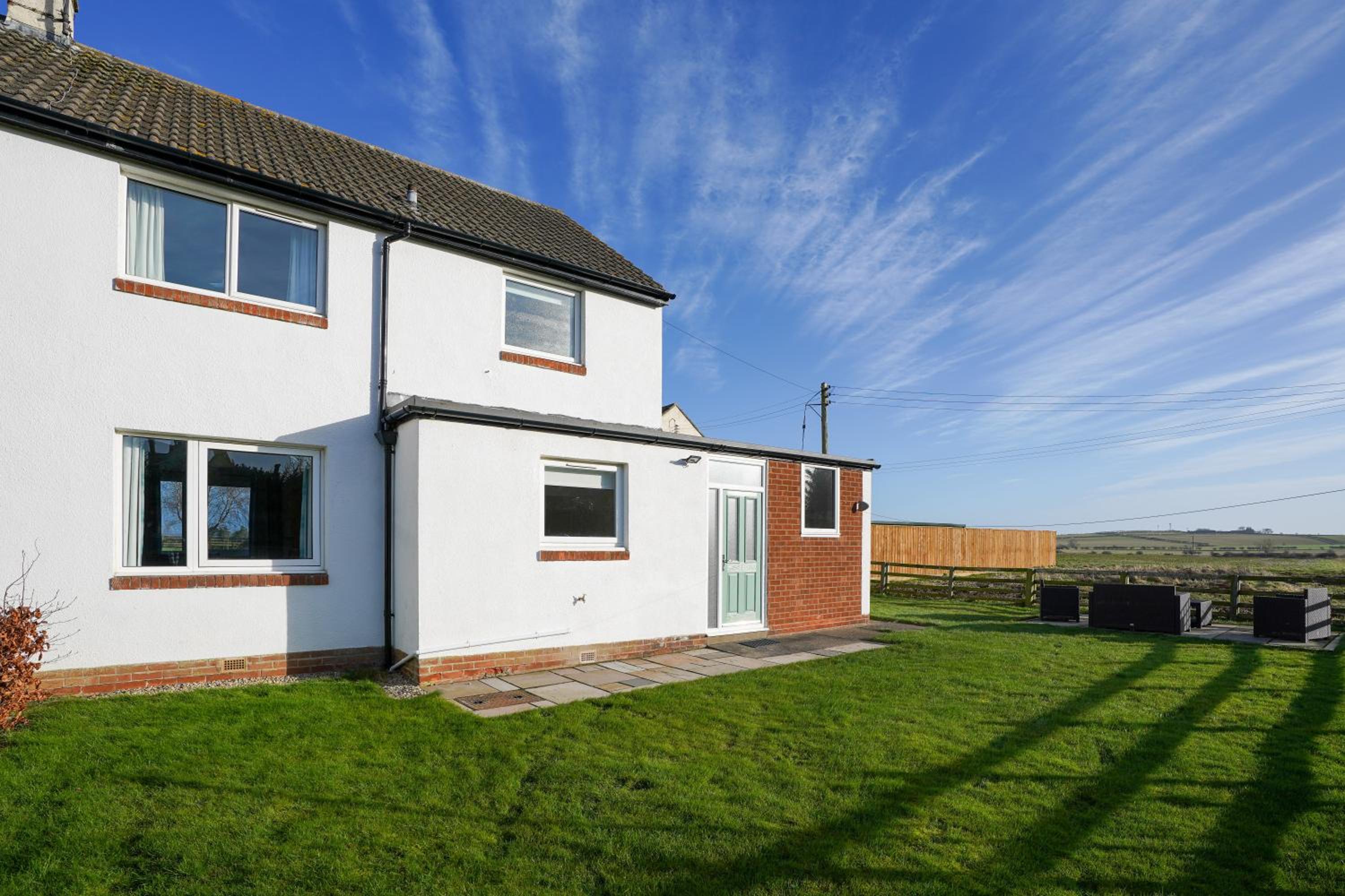 The Birdhouse Family Home with Countryside Views view 4