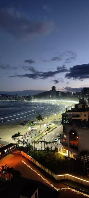 Luxuoso apartamento com vista mar em Itapema SC view 3