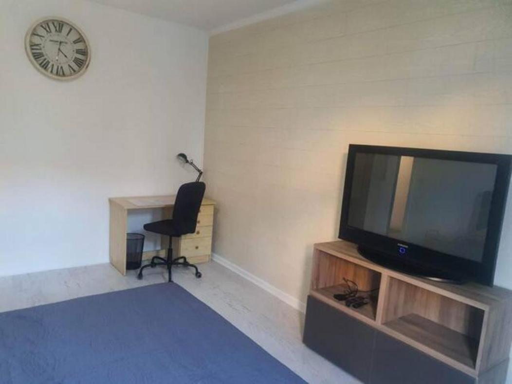 Beautiful, renovated fully self contained room