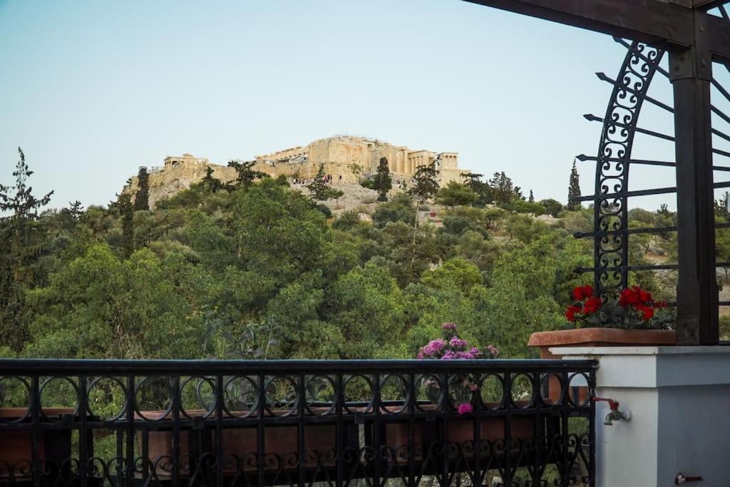 Unique sunlit house overlooking the Acropolis