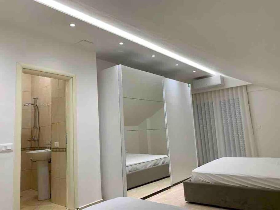 Lovely Rooftop Apartment