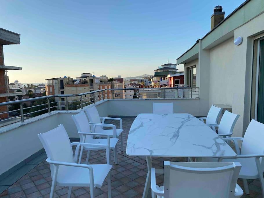 Lovely Rooftop Apartment