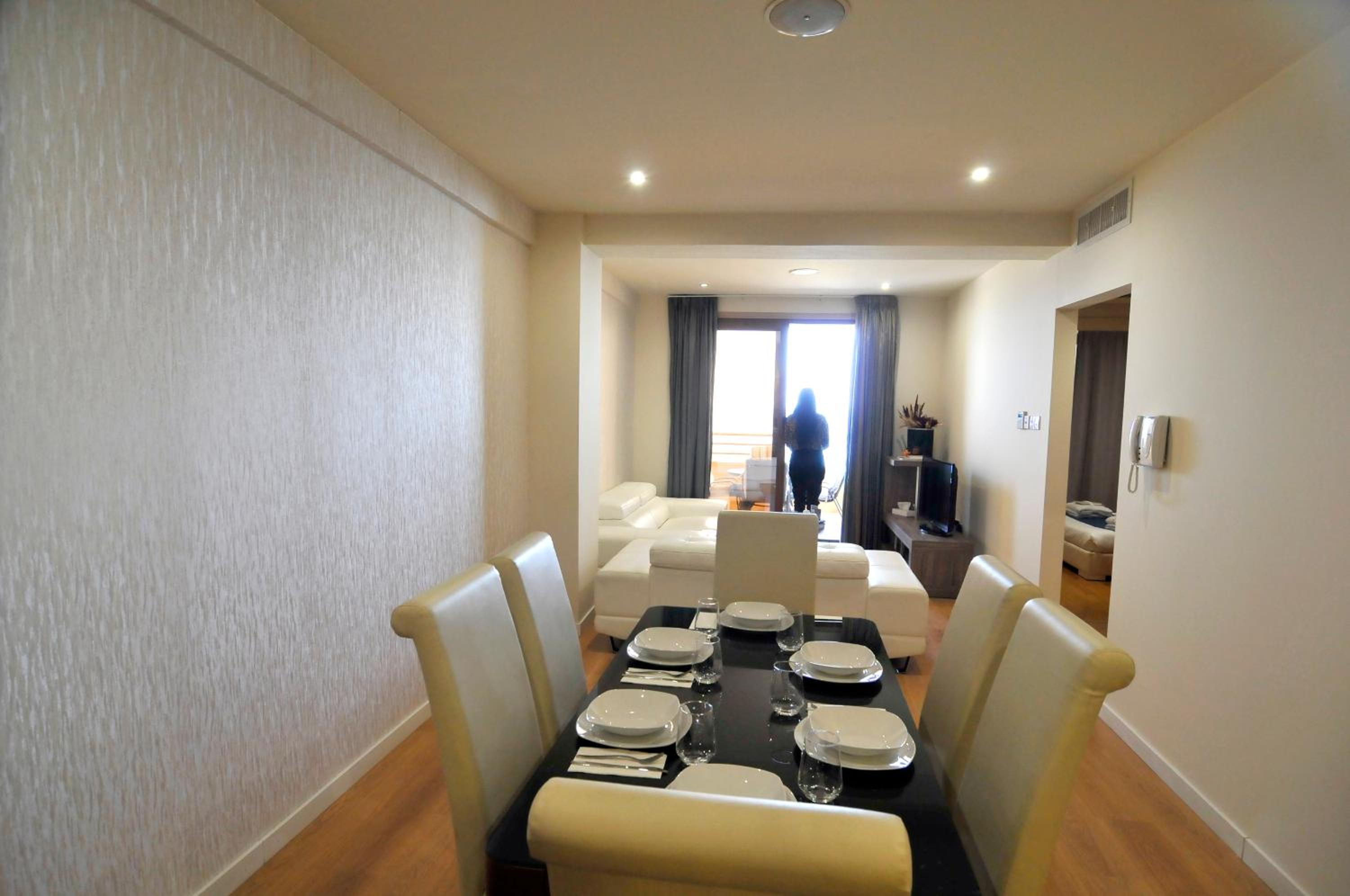 11 Suites - Sunrise Horizon Suite
