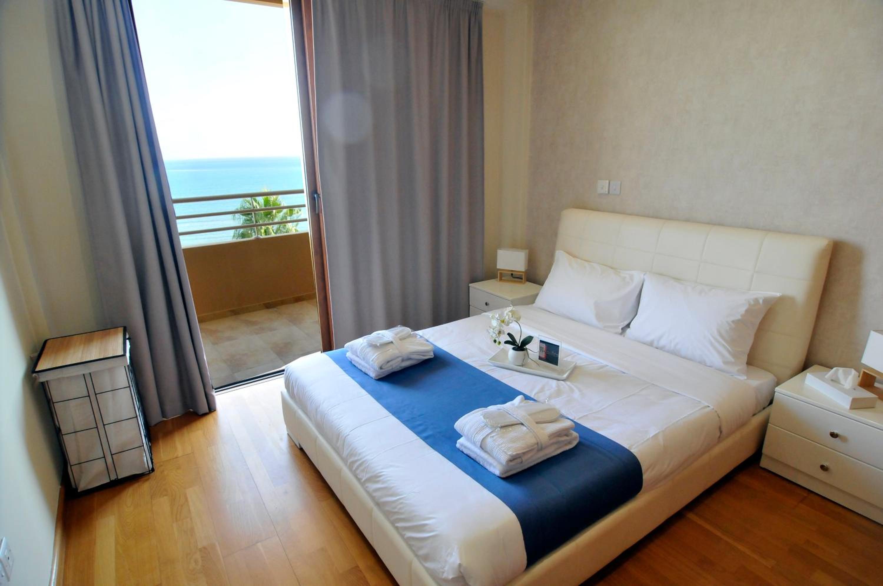 11 Suites - Sunrise Horizon Suite
