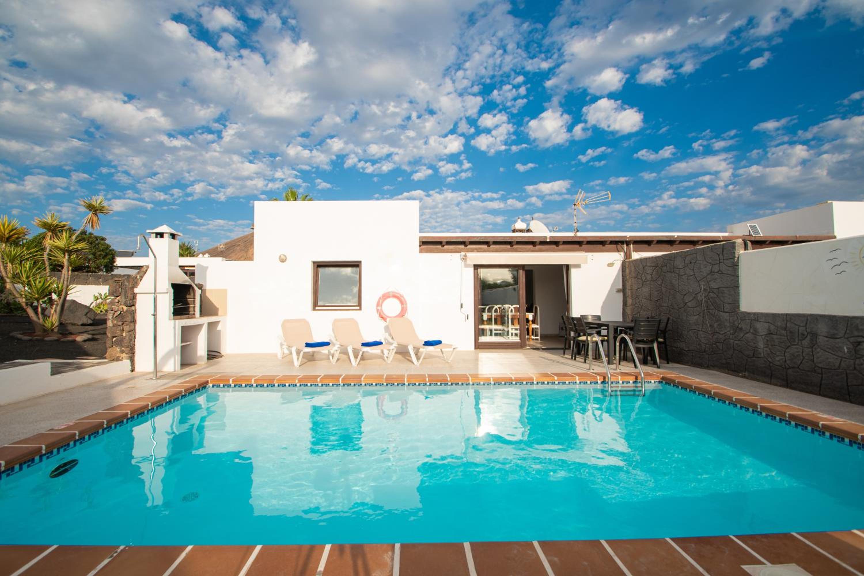 Hotel Villalia Atardecer - Image 1