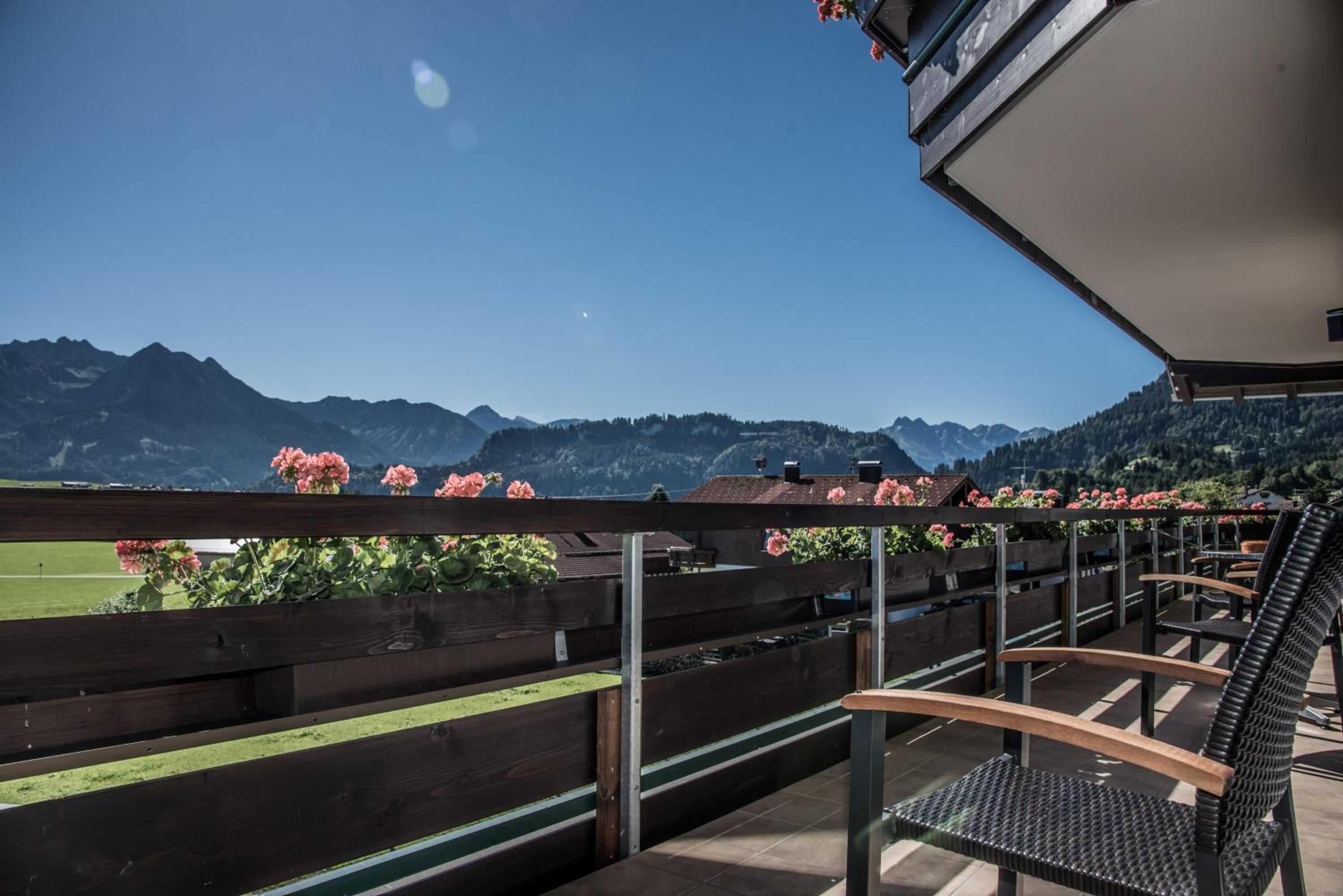 Alpenhaus Steiner - Top-Ferienwohnungen - Sommer-Bergbahn inklusive