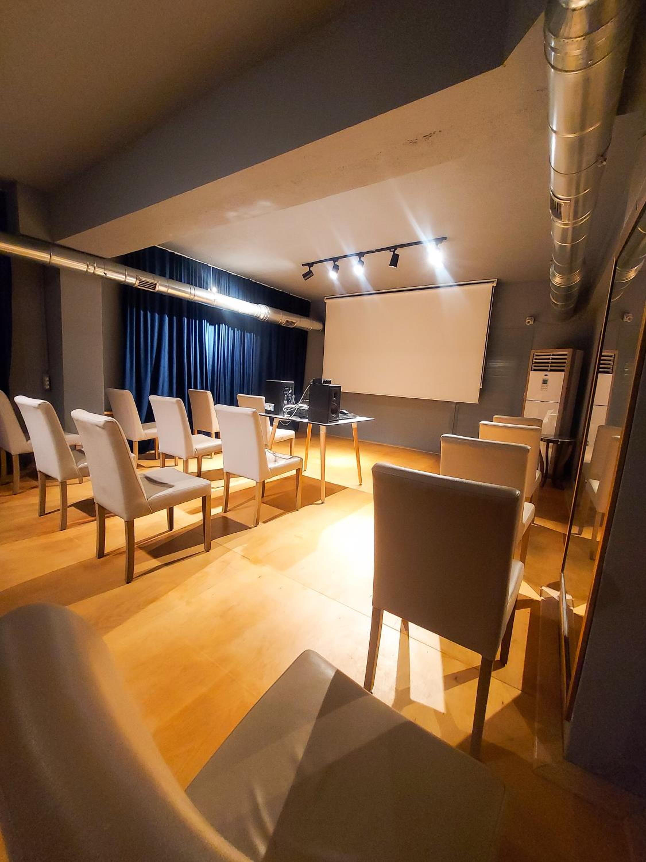 Udi Hotel