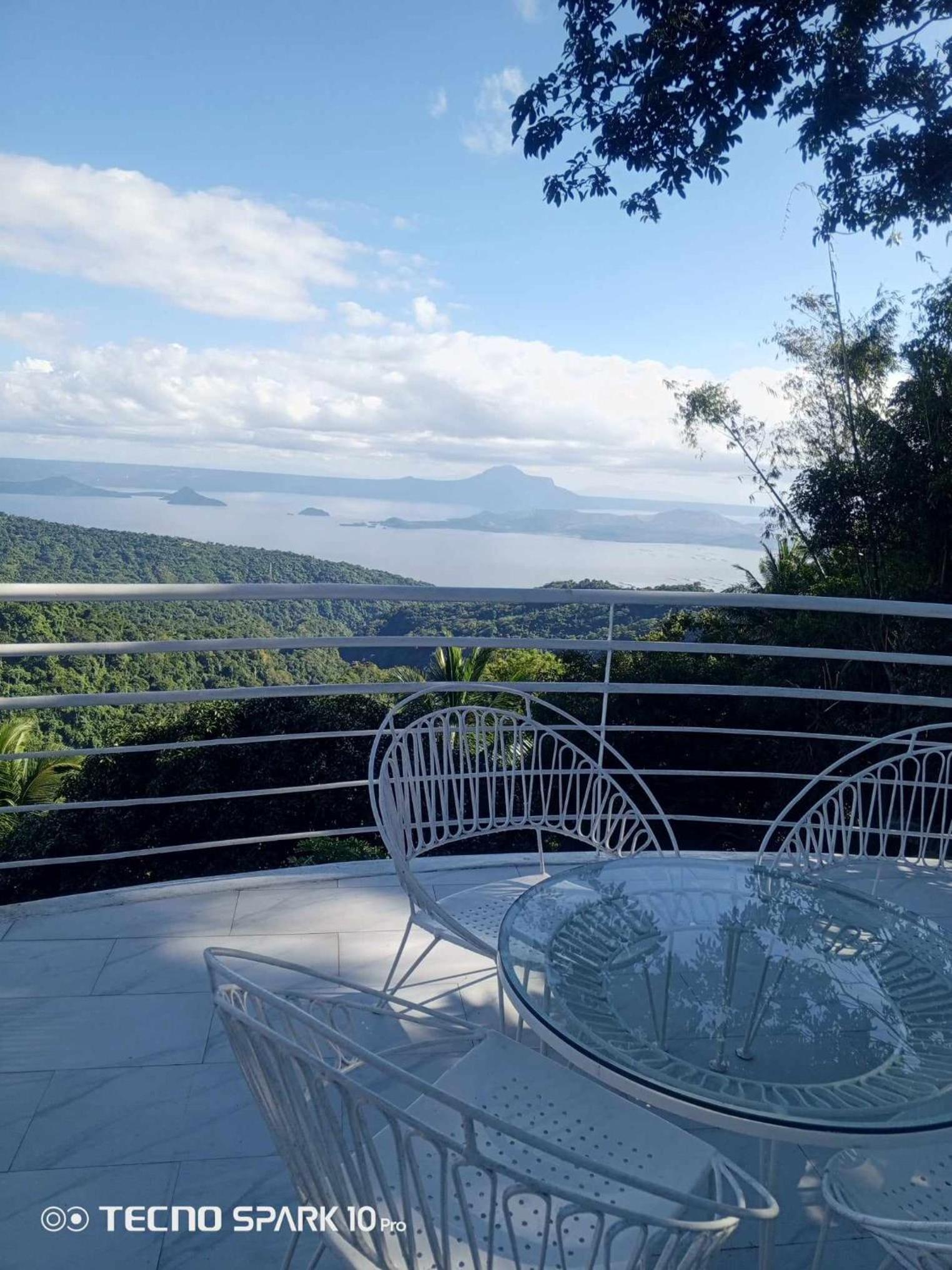 Dondi's Way - a private vacation home in the heart of Tagaytay City view 2