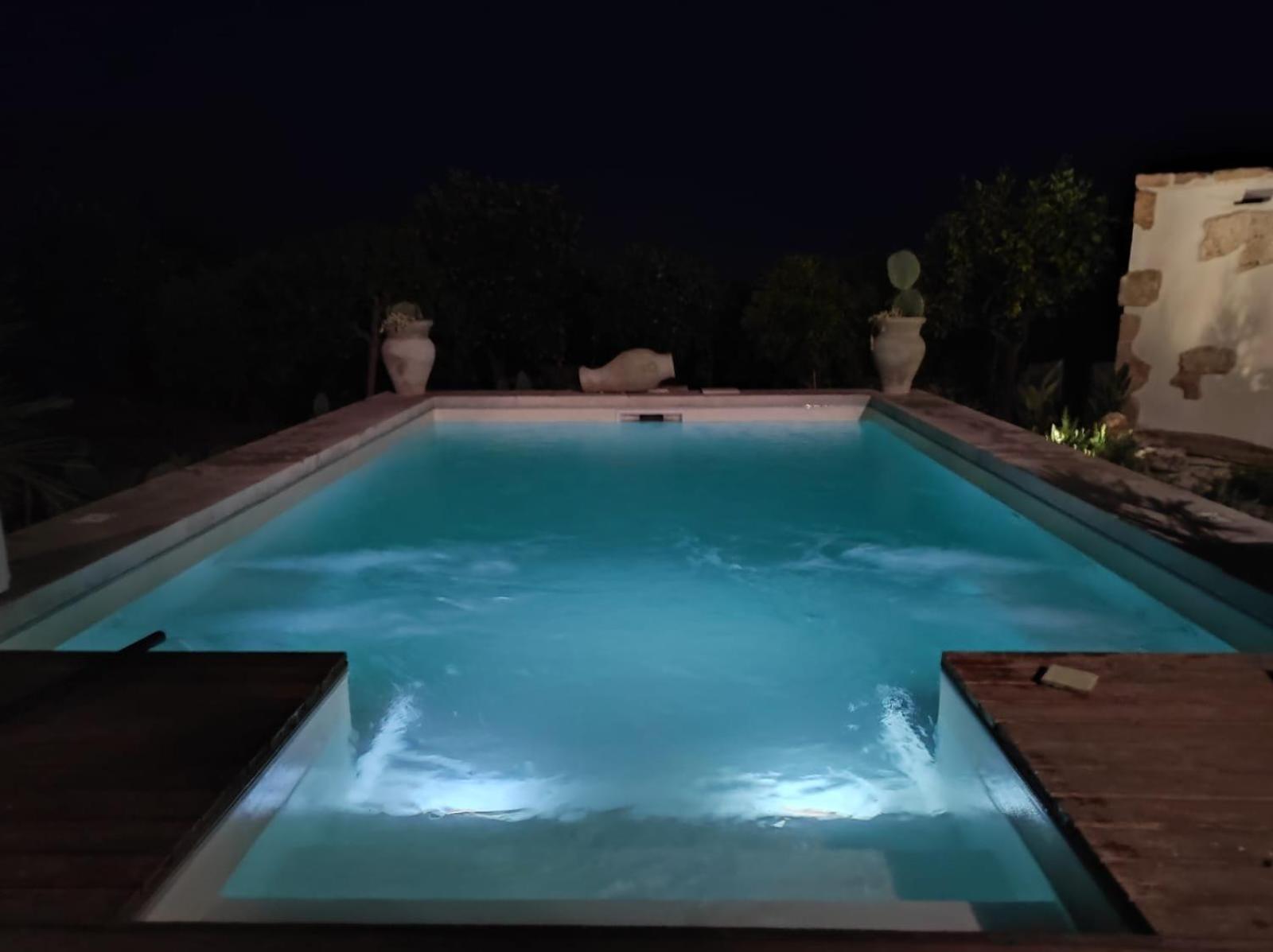 La Virgy per Noto with share swimming pool with wonderful sea view