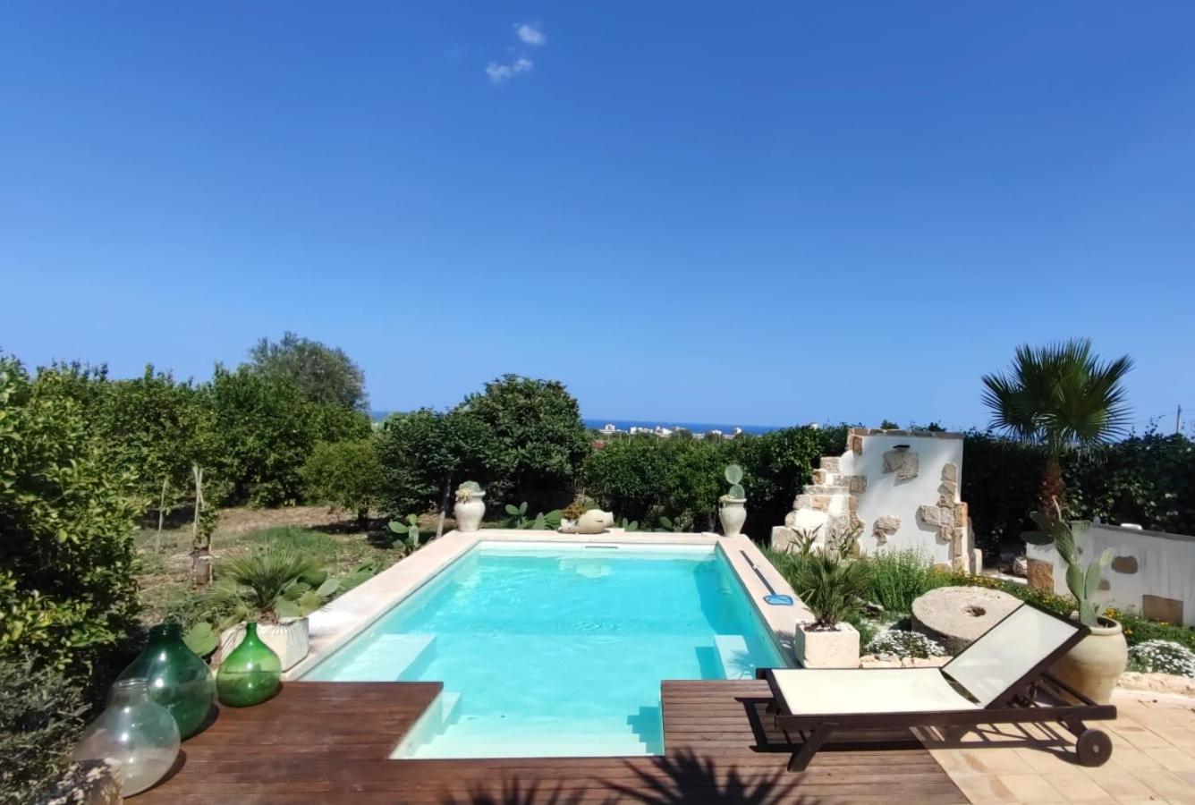 La Virgy per Noto with share swimming pool with wonderful sea view photo 2