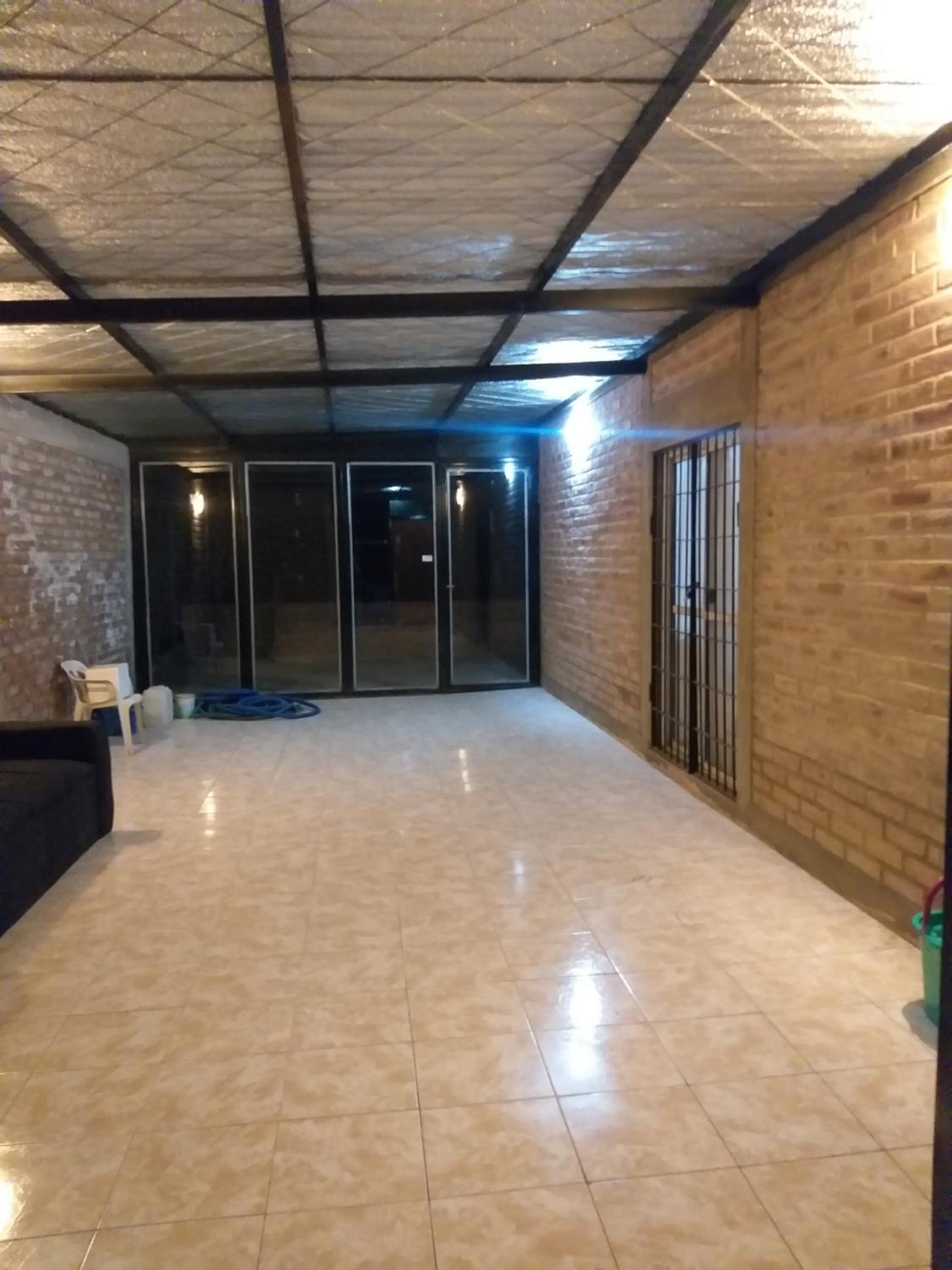 Casa con pileta Pedriel I