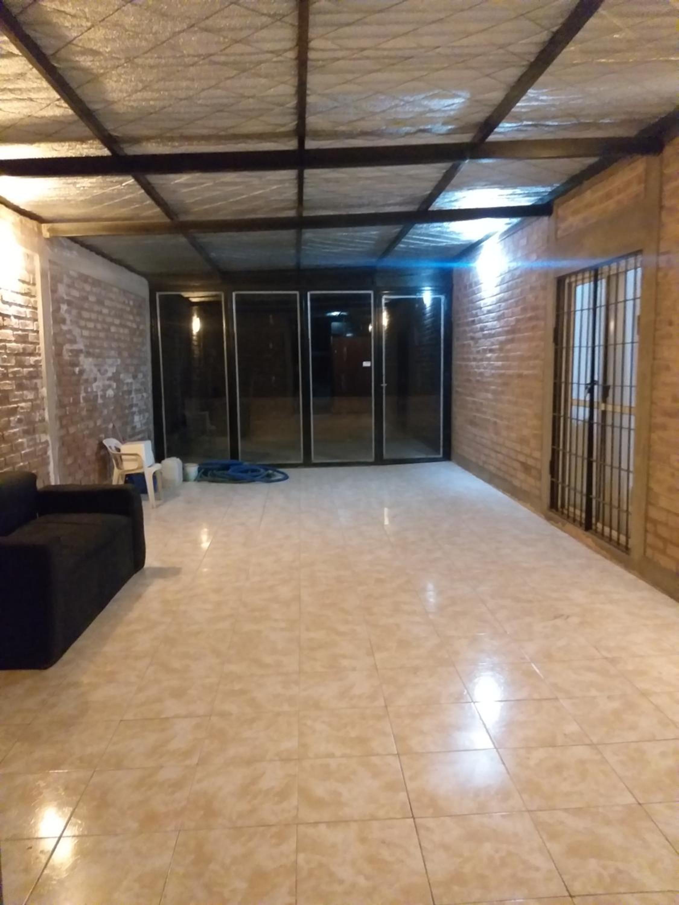 Casa con pileta Pedriel I