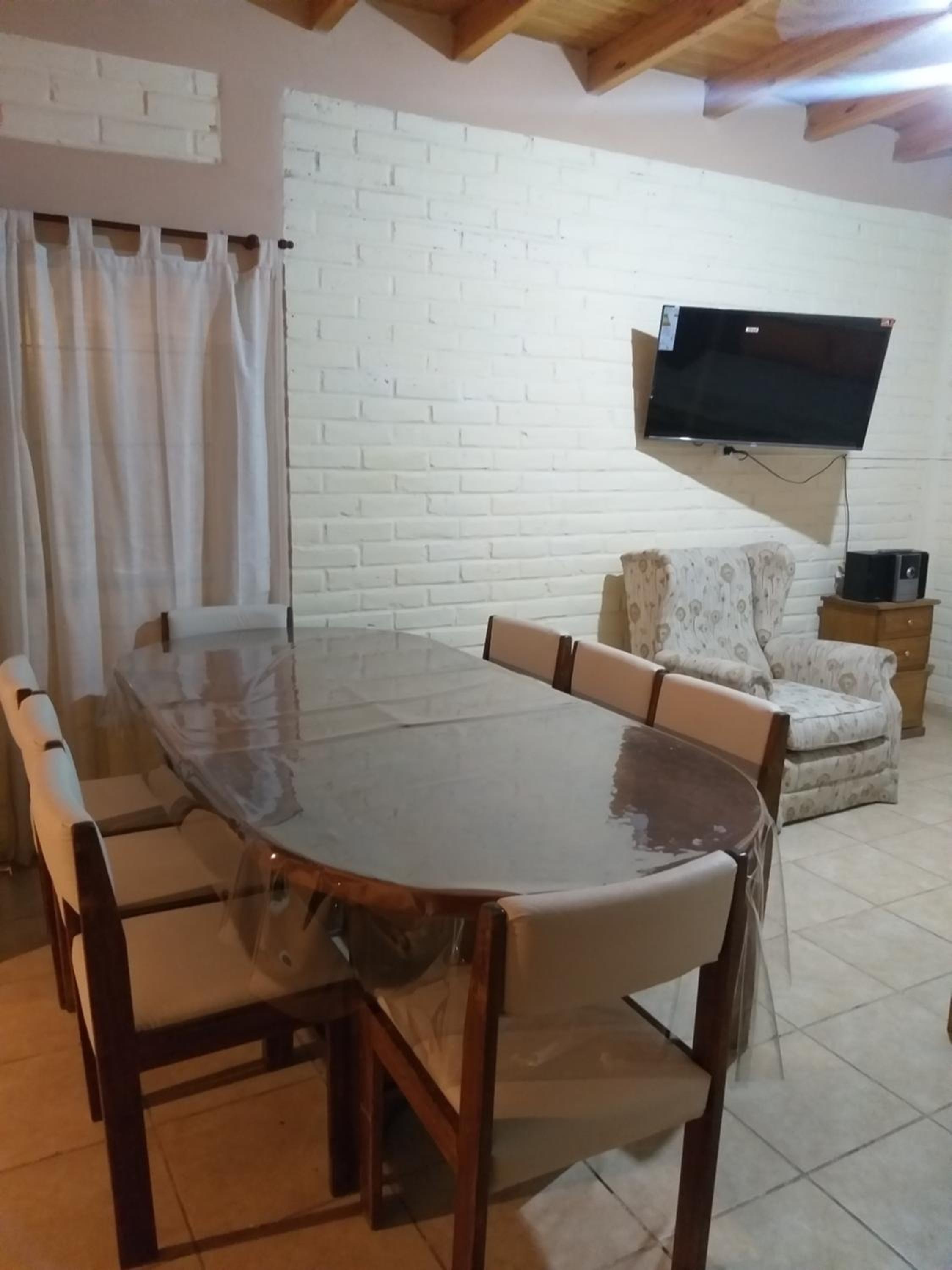 Casa con pileta Pedriel I