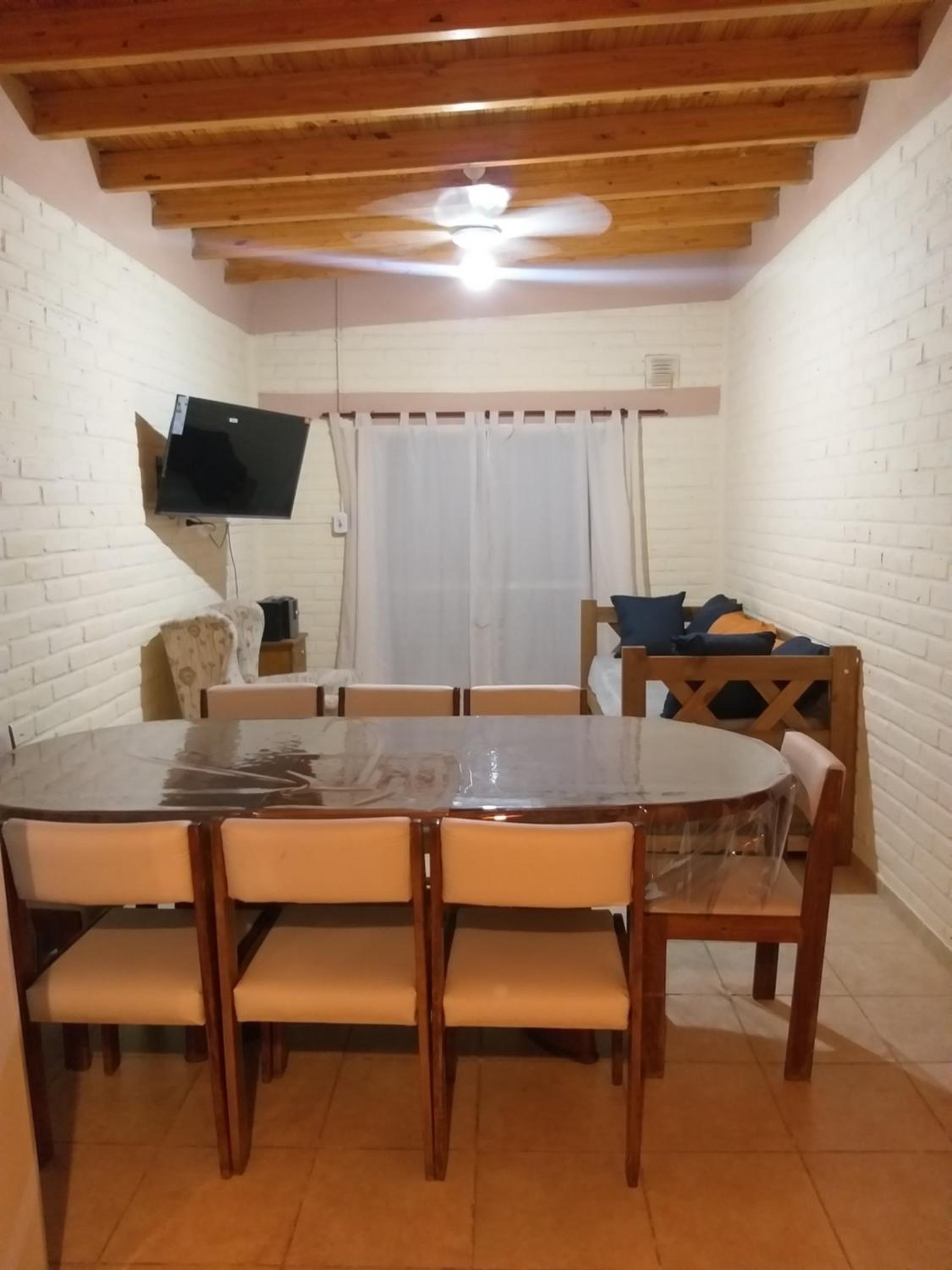 Casa con pileta Pedriel I
