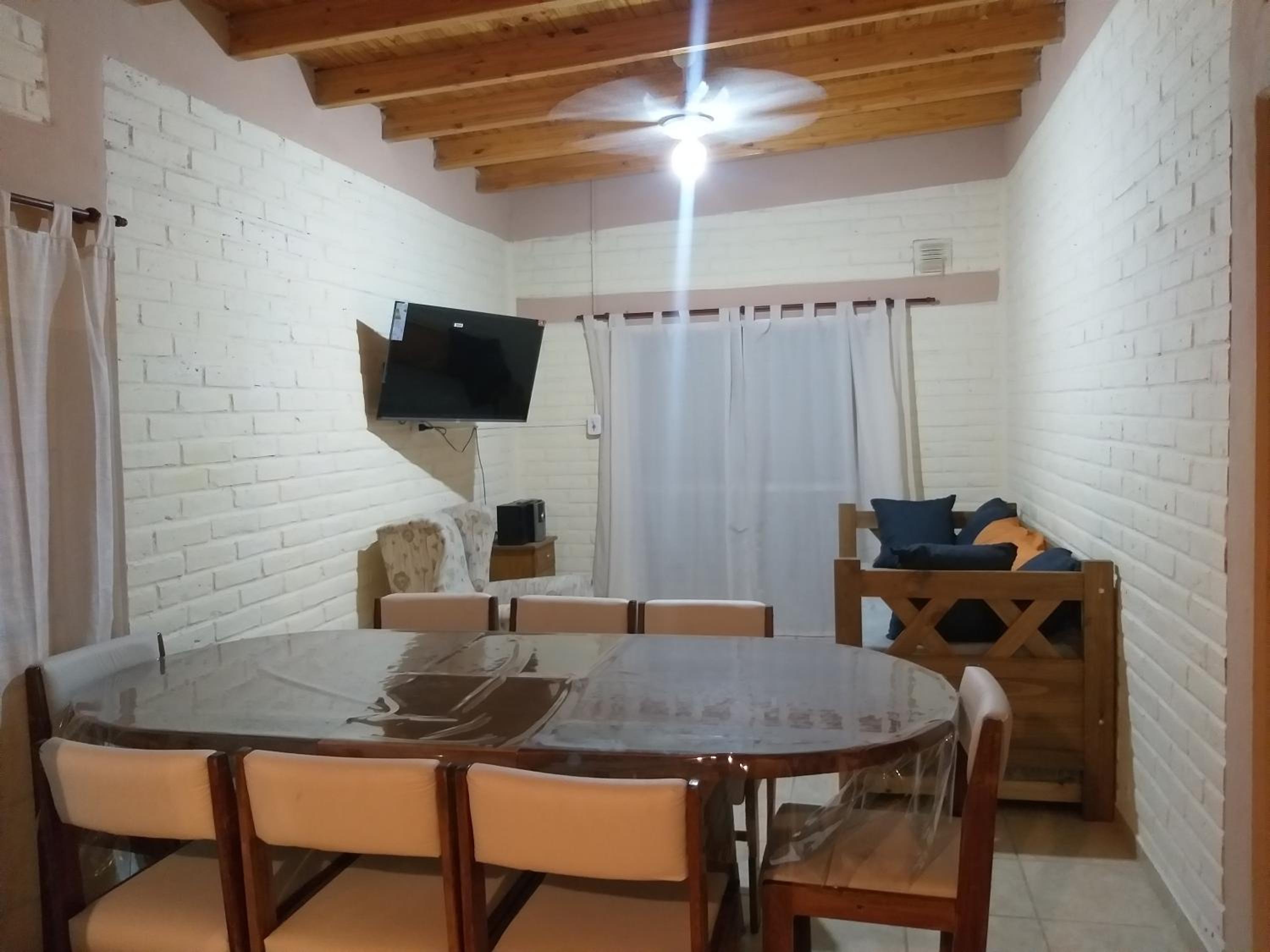 Casa con pileta Pedriel I