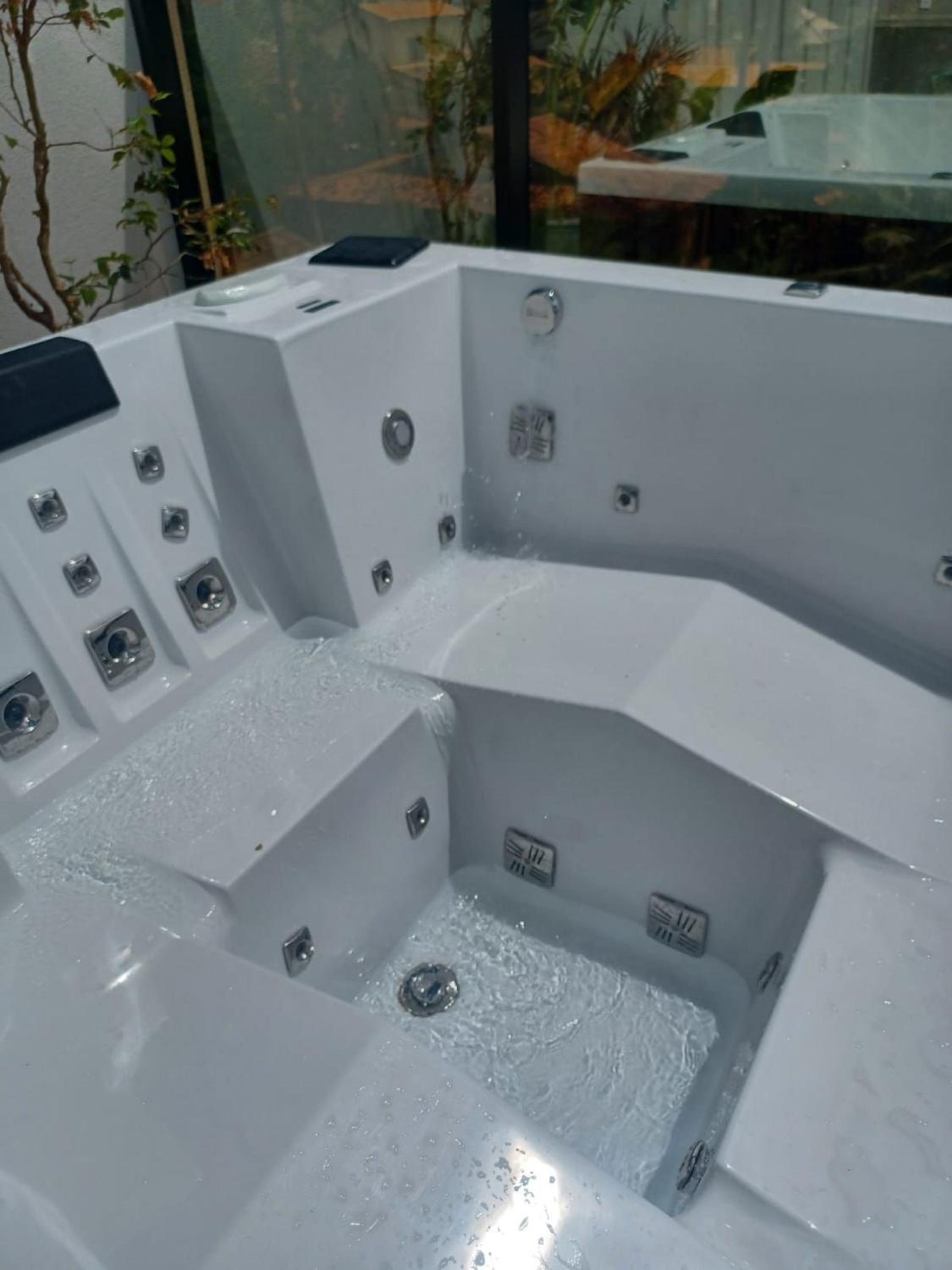 2 Suítes+ar cond+SPA Jacuzzi+Churrasqueira (Em 6X)