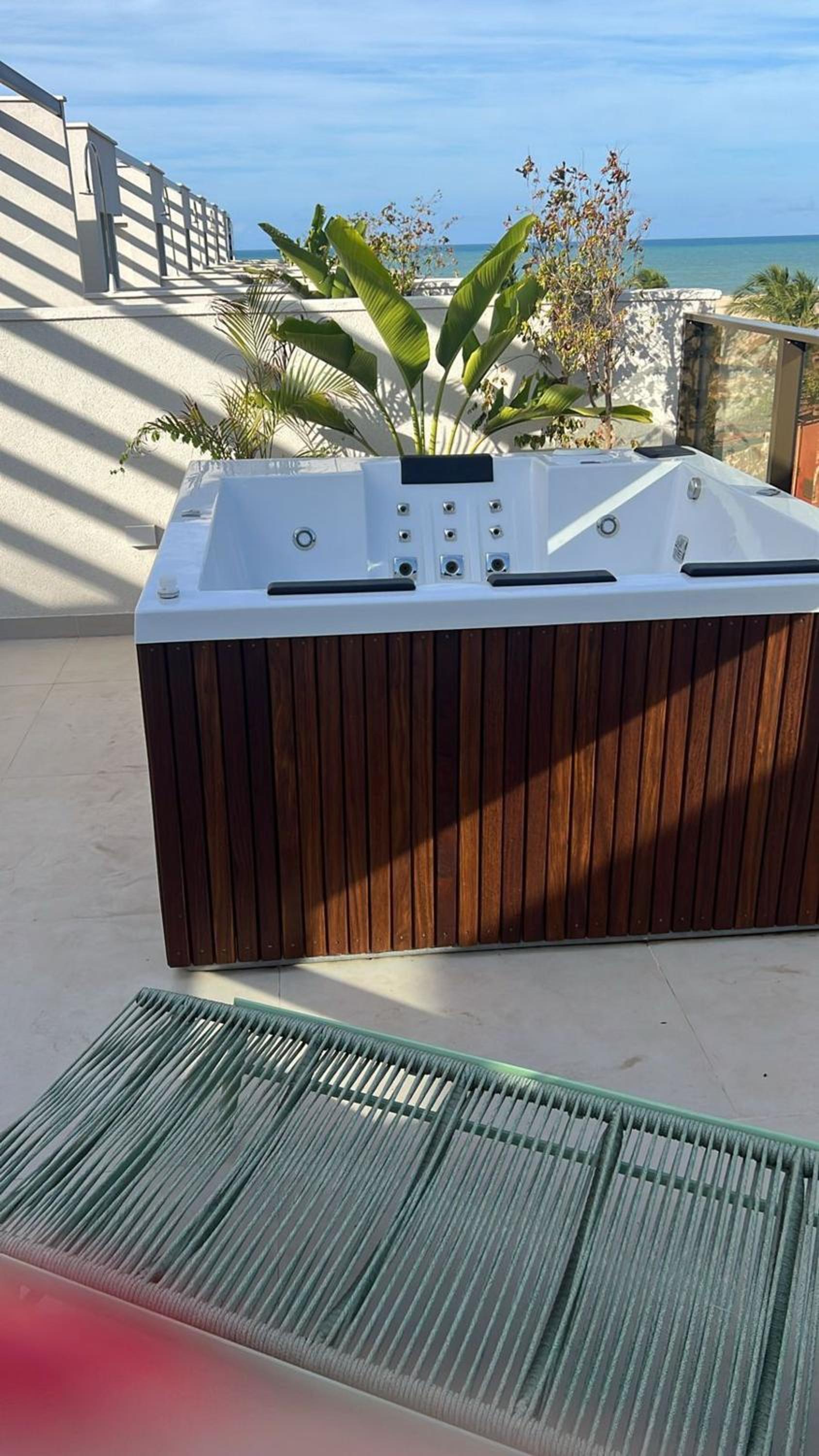 2 Suítes+ar cond+SPA Jacuzzi+Churrasqueira (Em 6X)