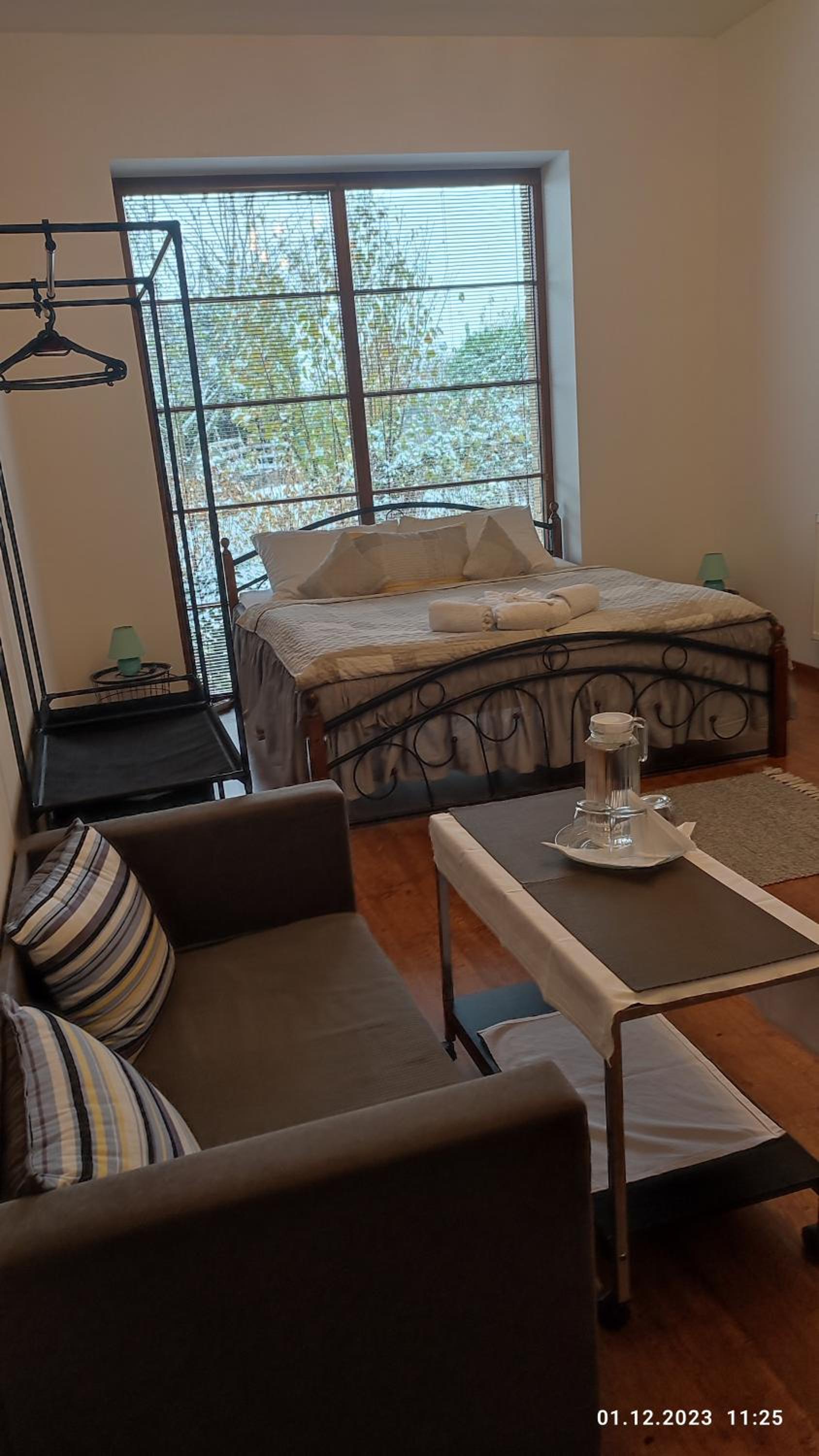 Villa Homestay Nad Helmrovkou