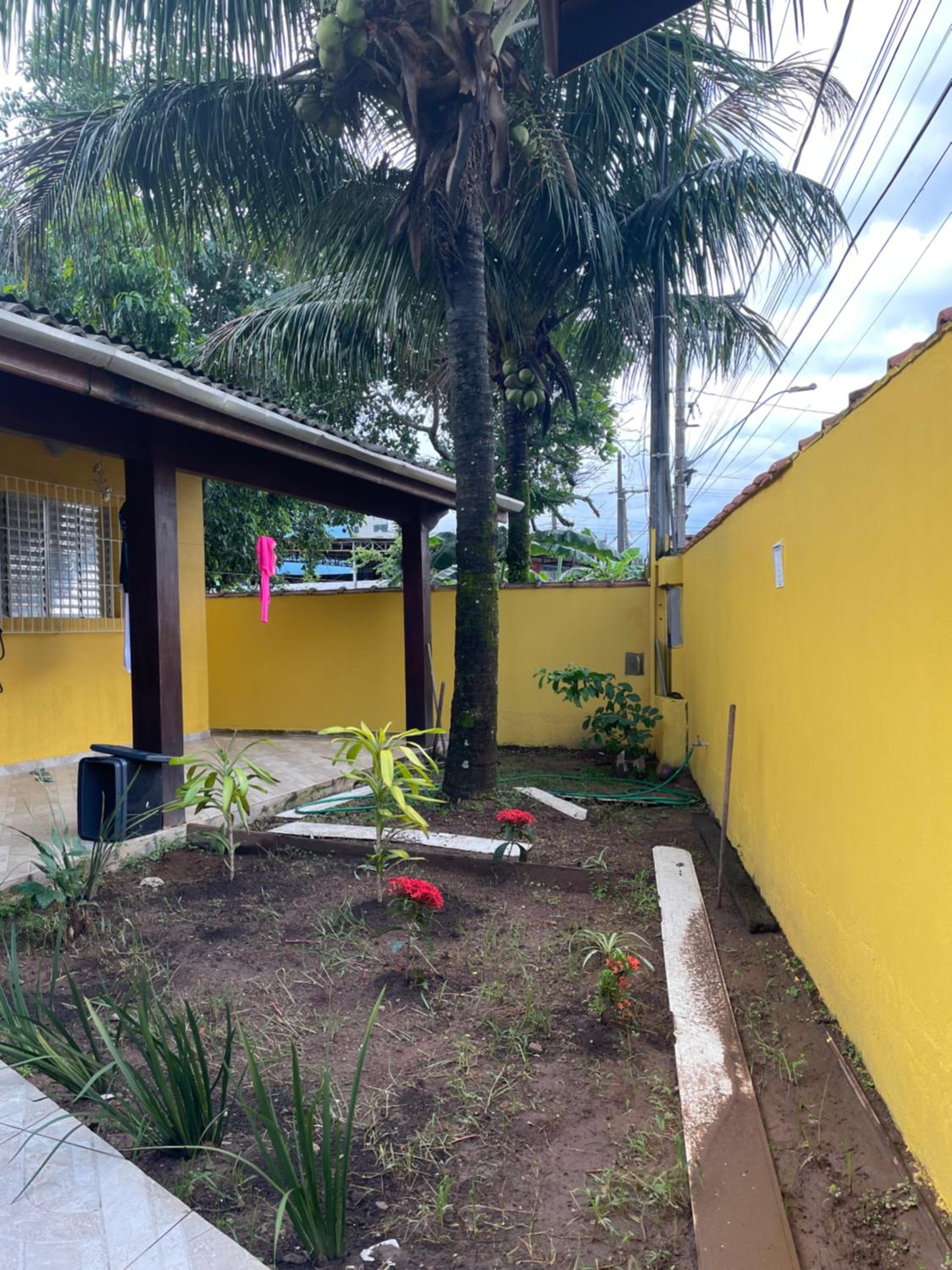 Casa bem localizada Centro Caraguatatuba