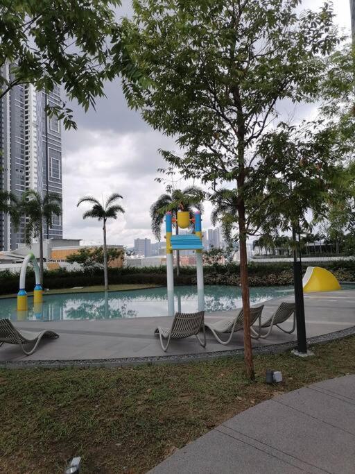1R3pax TRION@KL CITY SHUTTLE MRT TRX