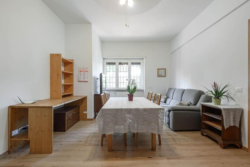 Appartamento con Giardino e Forno a legna
