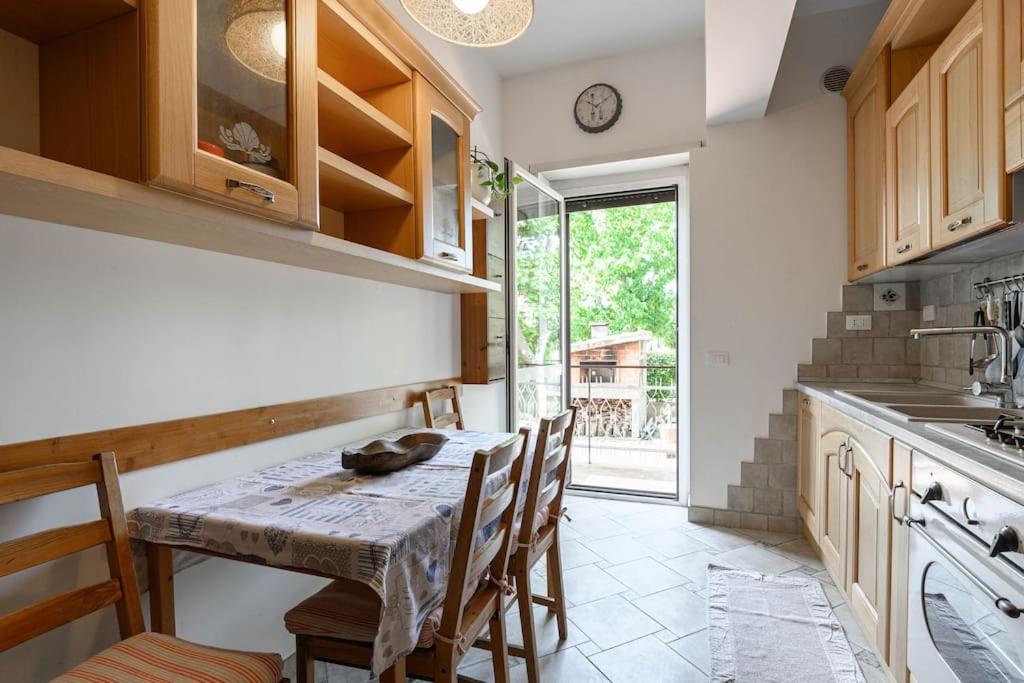 Appartamento con Giardino e Forno a legna
