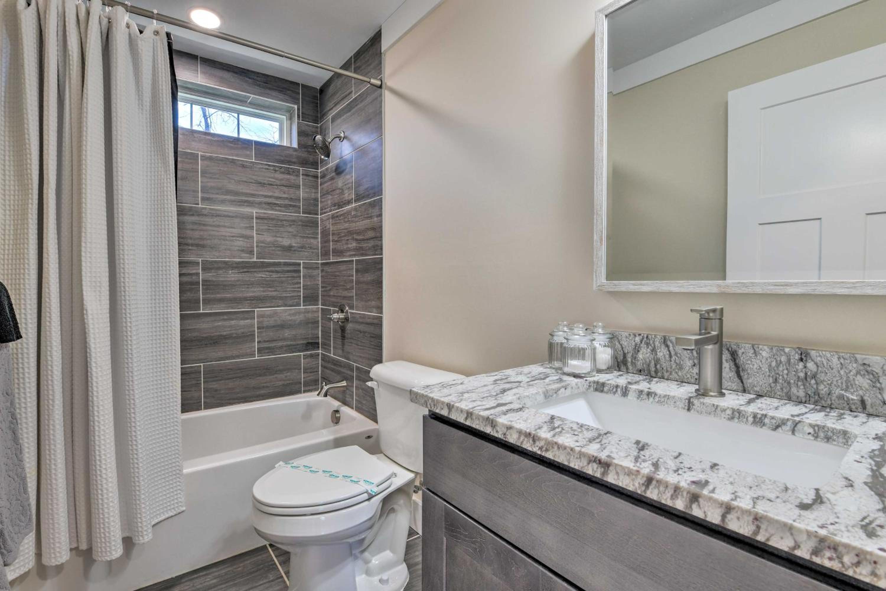 New Country House with Stylish Modern Amenities view 3