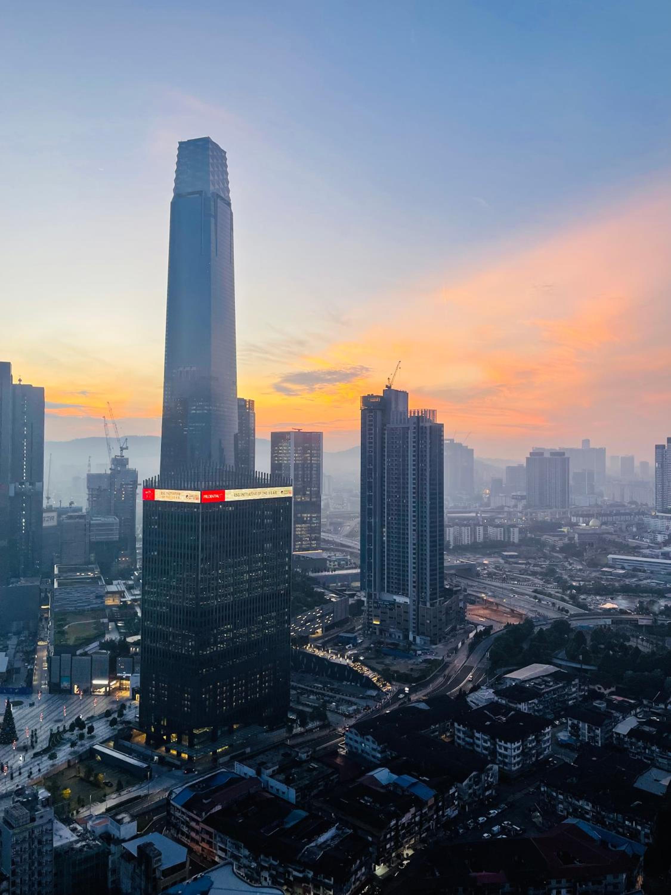 AXON RESIDENCE AT BUKIT BiNTANG KUALA LAMPUR