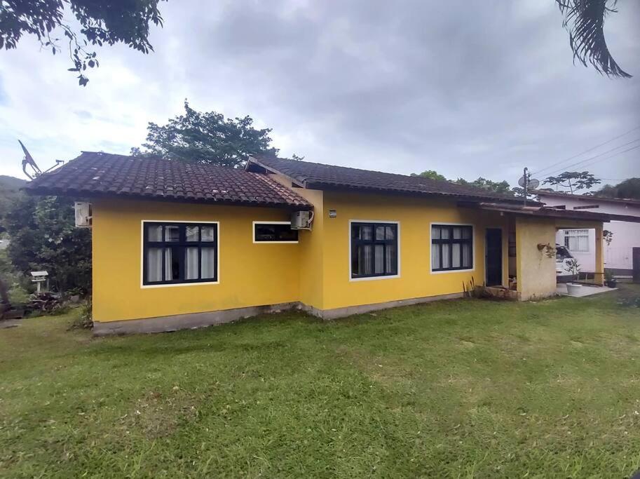 Casa prox de Jurerê muito espaço para td família