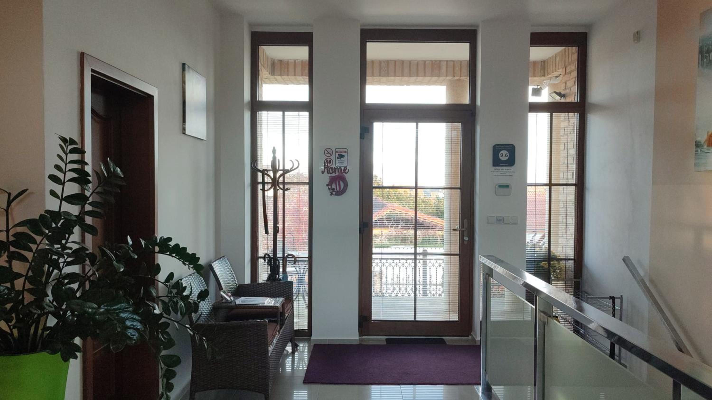 Villa Homestay Nad Helmrovkou