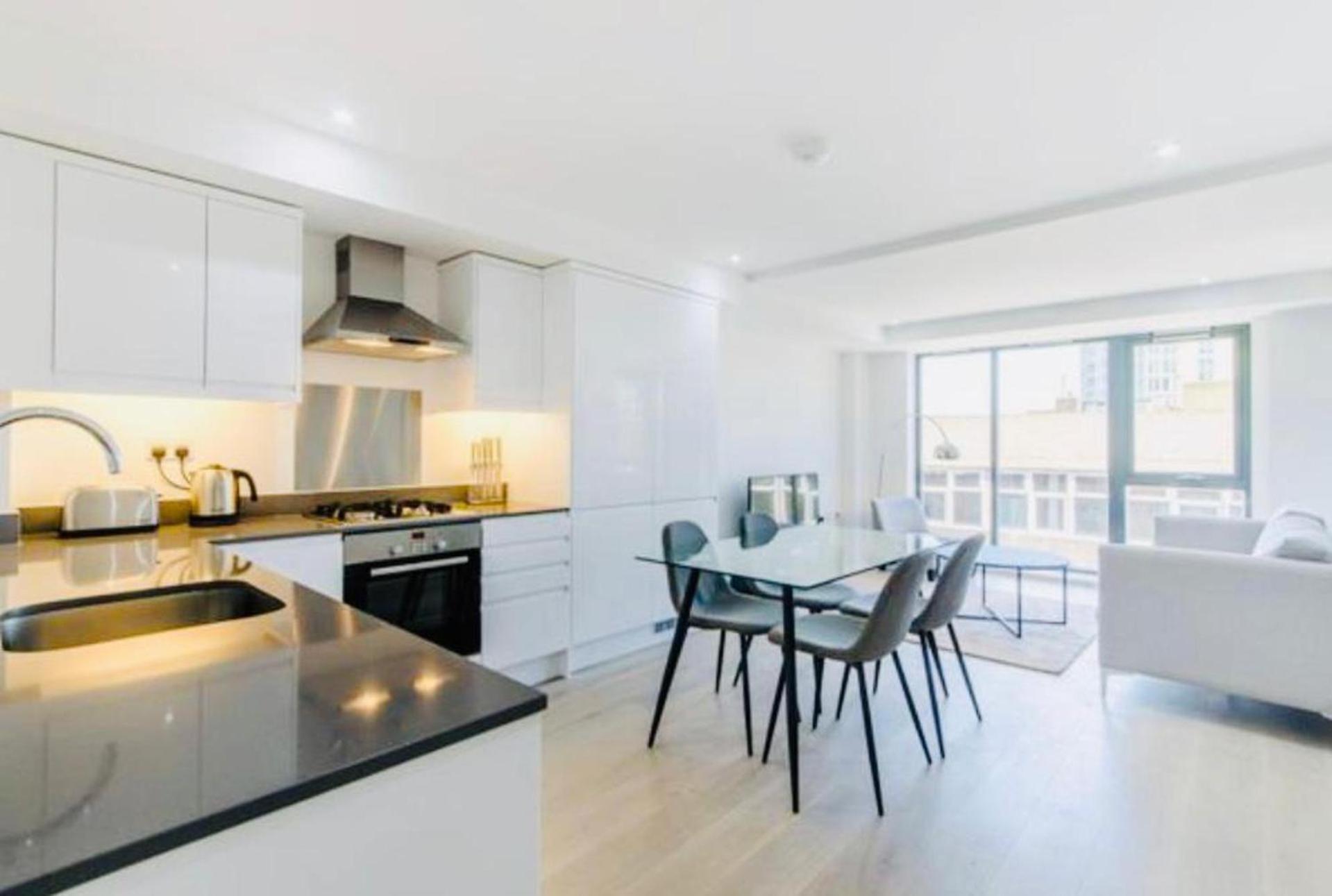 Impeccable 1-Bed Apartment in London