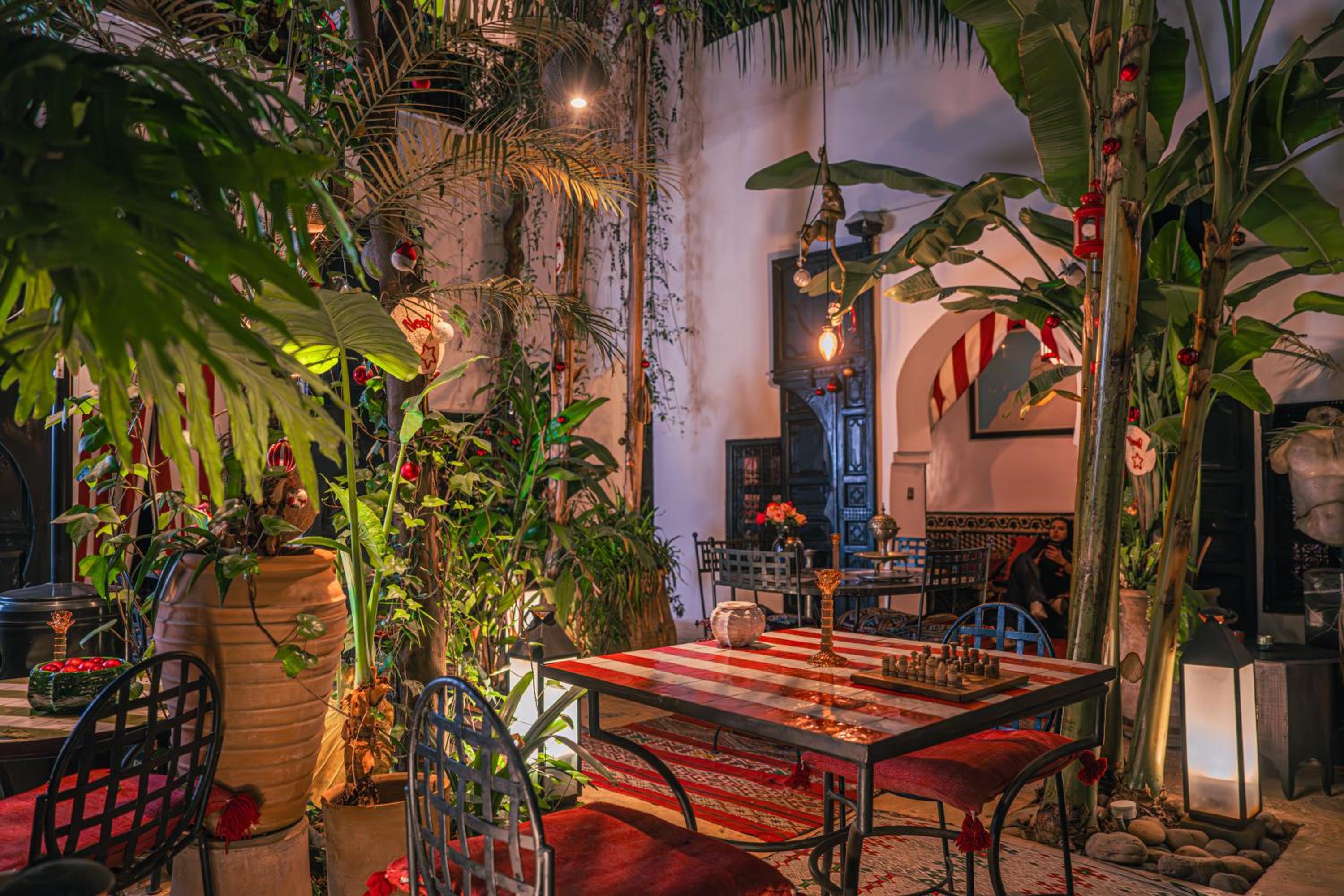 dining