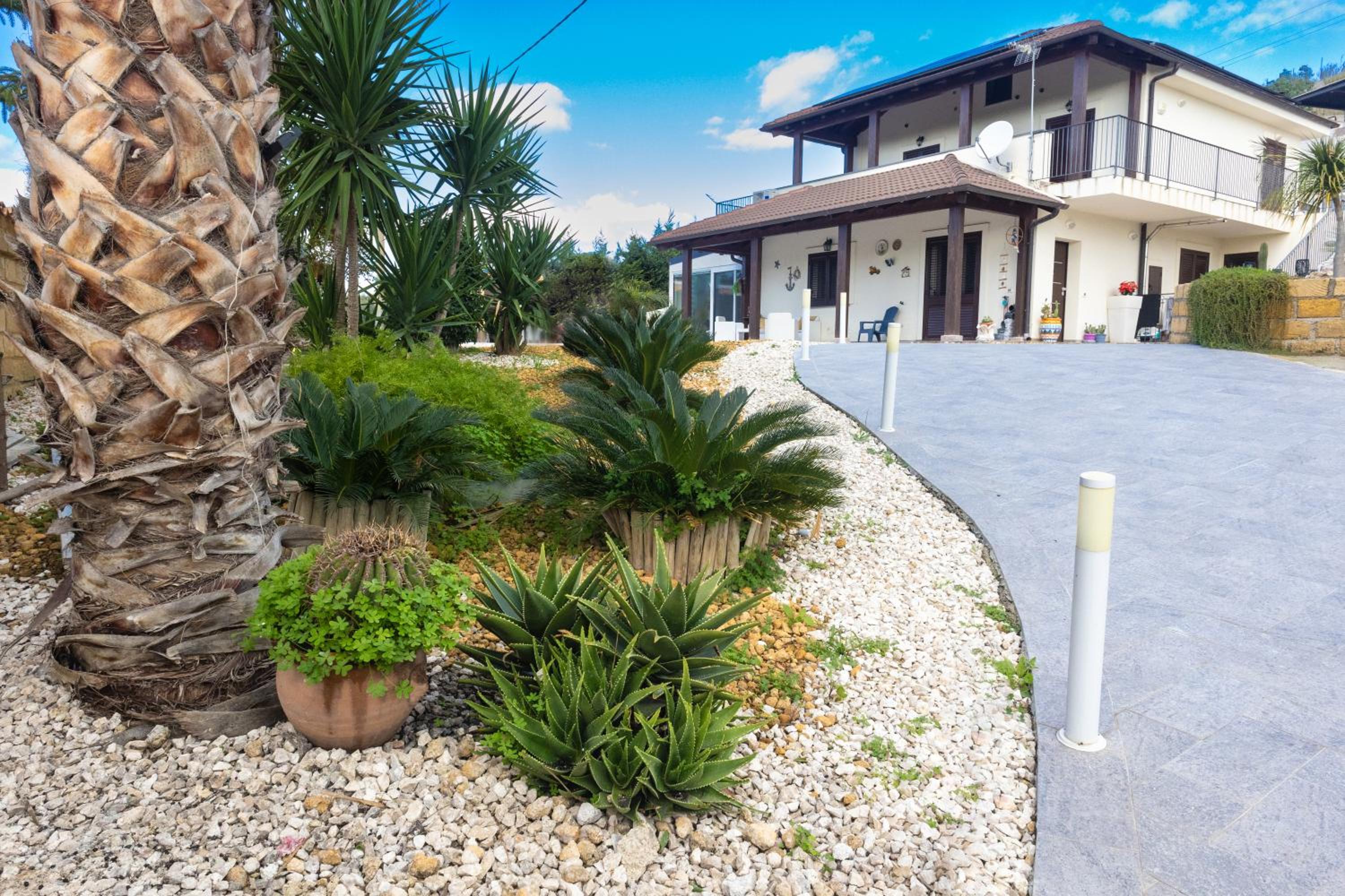 Villa Lory